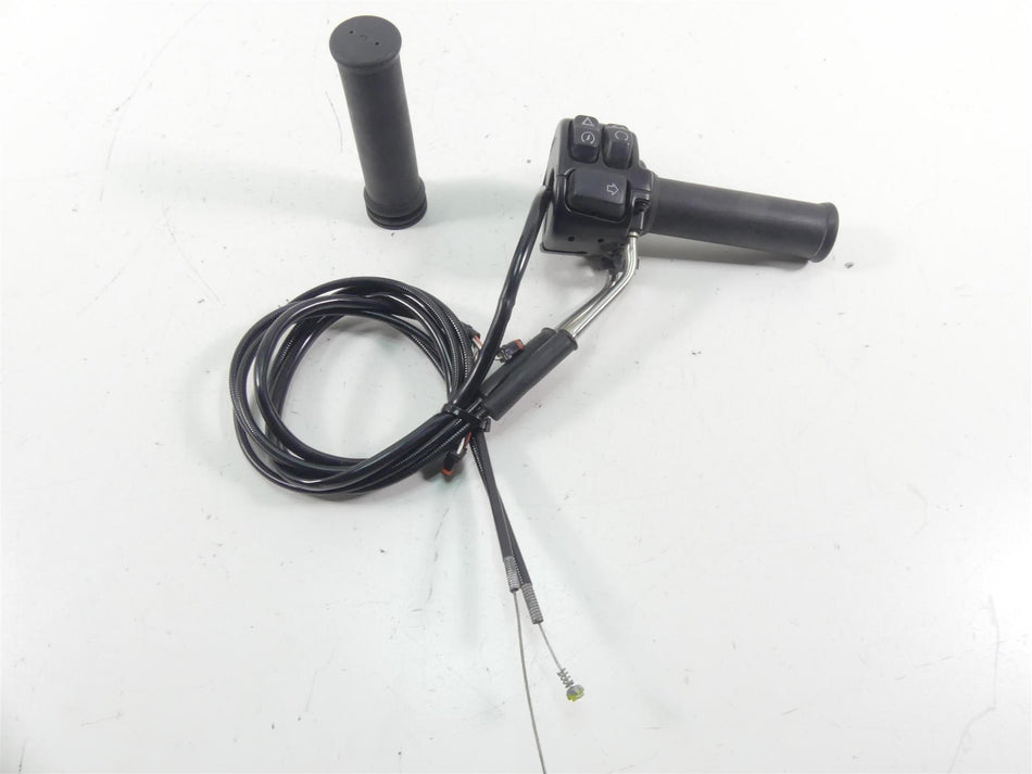 2020 Harley Sportster XL1200 NS Iron Right Hand Control Switch + Grips 71500297 {{ shop.shopifyCountryName }} - Mototech271