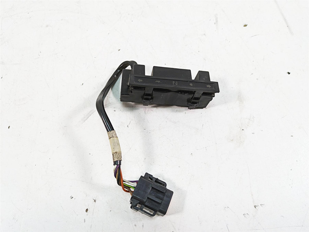 2006 Harley Softail FXSTSI Springer Indicator Instrument Lights 68113-99C {{ shop.shopifyCountryName }} - Mototech271