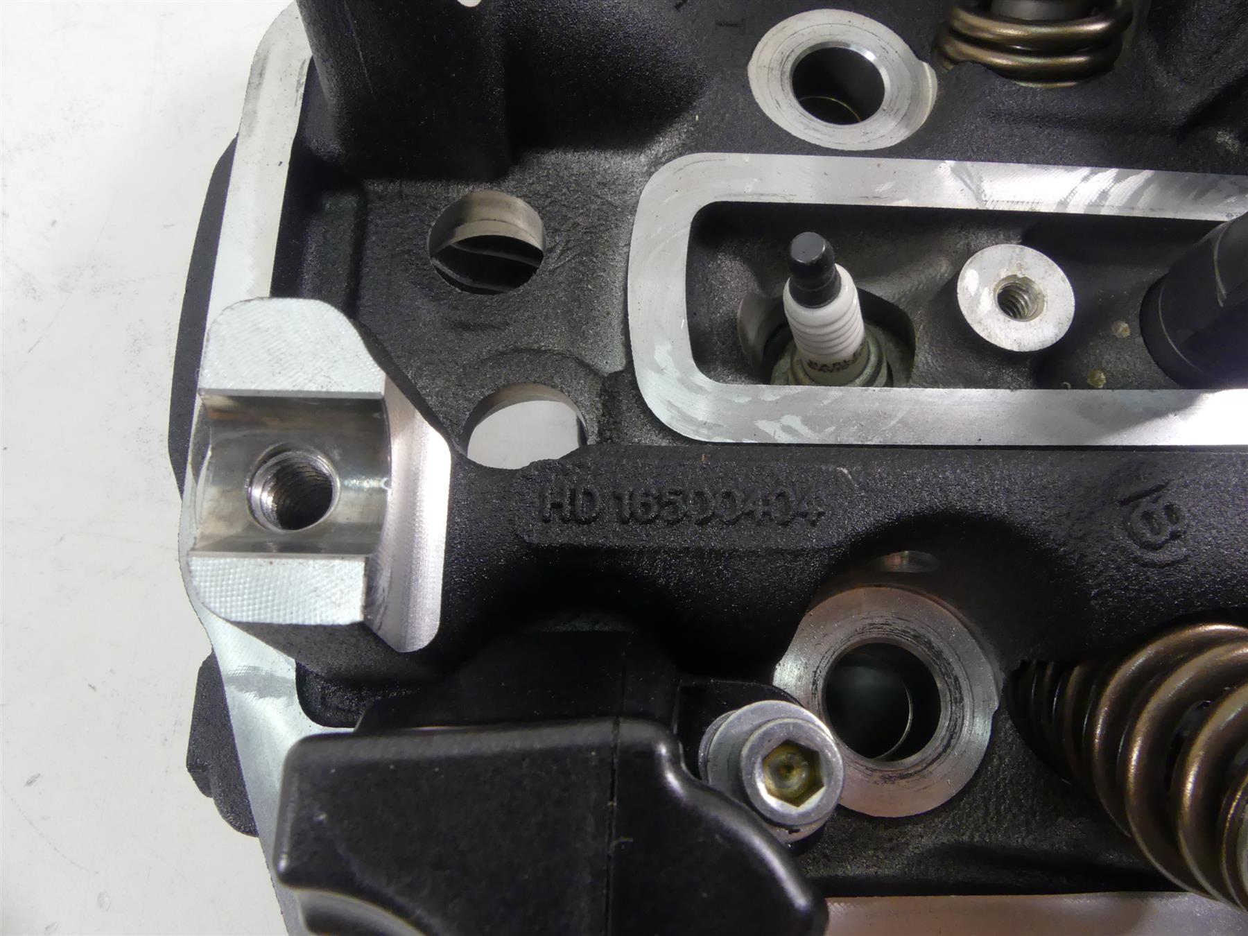 2018 Harley FLHC Softail Heritage Rear Cylinder Head Cylinderhead M8 16500404 {{ shop.shopifyCountryName }} - Mototech271