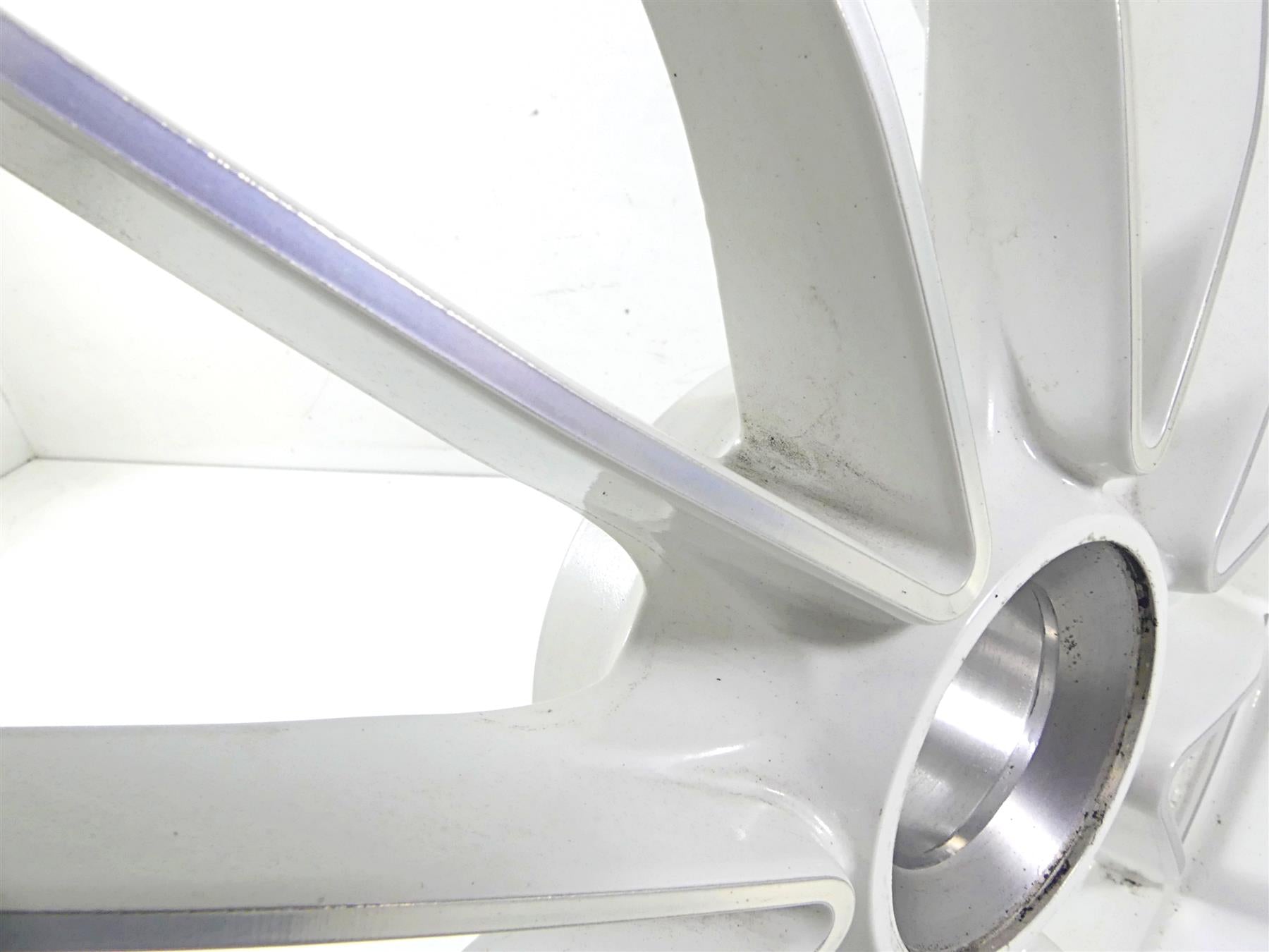 2013 Ducati Diavel Red Straight White Rear Wheel Rim 17x6 50211421A {{ shop.shopifyCountryName }} - Mototech271