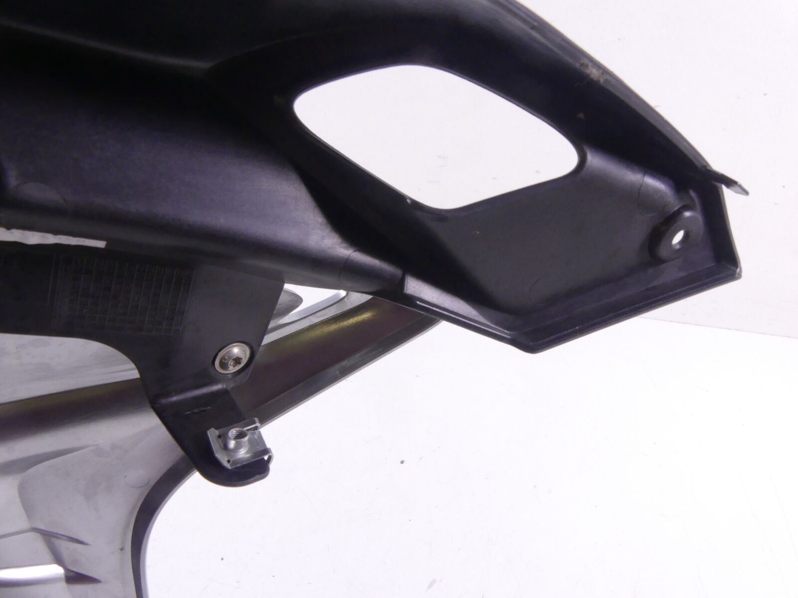 2017 BMW F800GS K72 Left Main Tank Fairing Cover Cowl 46638554367 46638529013 {{ shop.shopifyCountryName }} - Mototech271