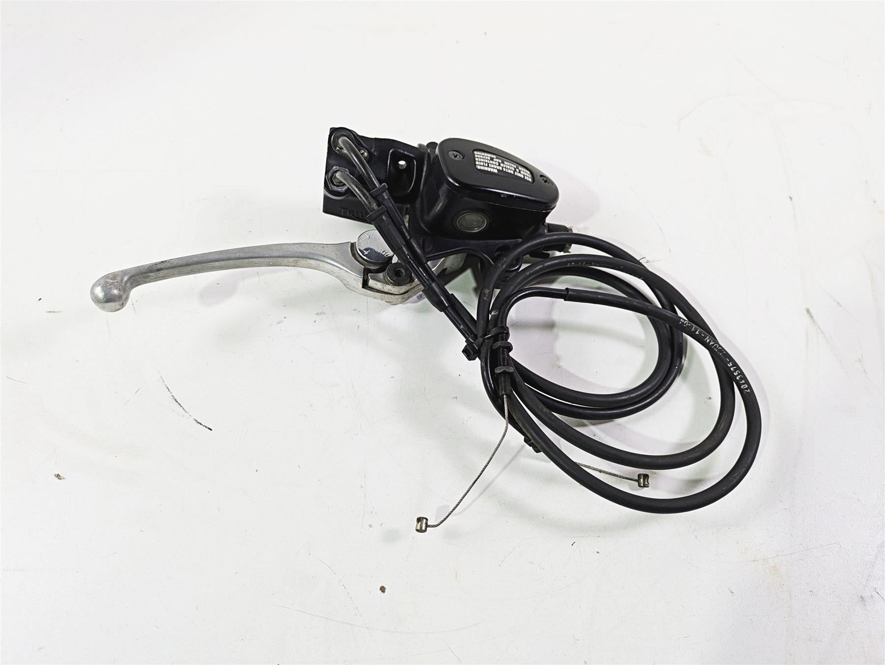 2006 Triumph Rocket 3 Front Brake Master Cylinder & Lever 5/8 T2028025 {{ shop.shopifyCountryName }} - Mototech271