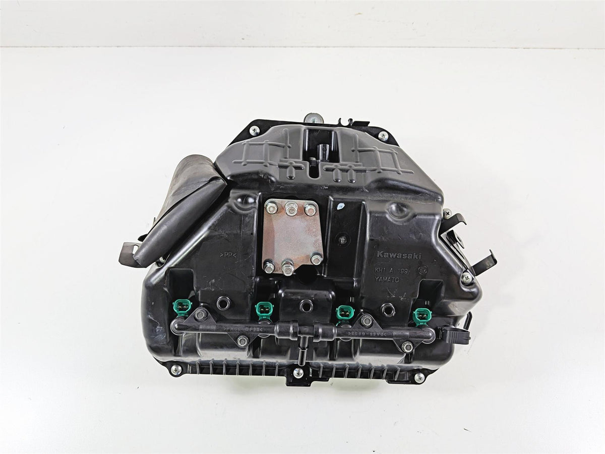 2022 Kawasaki ZX10R ZX1000 Ninja Air Box Filter Cleaner & Injectors 11010-1807 {{ shop.shopifyCountryName }} - Mototech271