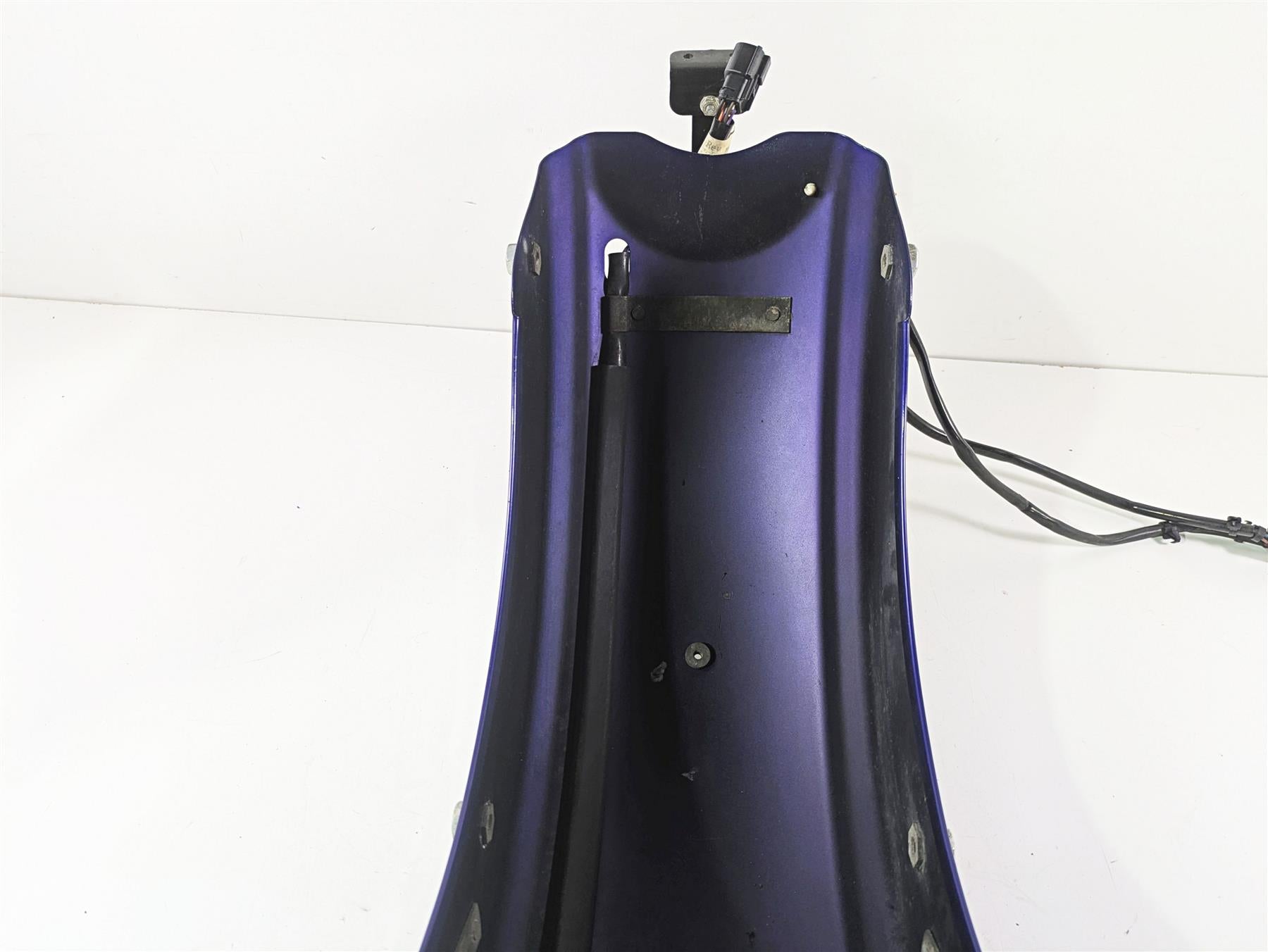 2010 Harley Touring FLHXSE CVO Street Glide Rear Fender Candy Concord 60463-09B {{ shop.shopifyCountryName }} - Mototech271