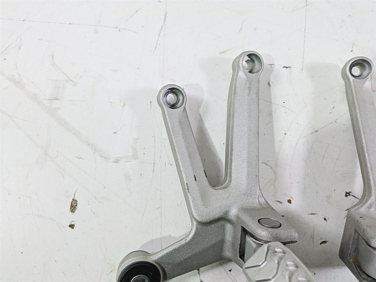 2008 Aprilia RSVR 1000 Factory Rear Passenger Foot Peg Set AP8154071 AP8154072 {{ shop.shopifyCountryName }} - Mototech271