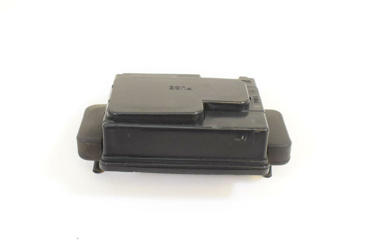 2004 Suzuki VZ1600 Marauder Fuse Junction Box Module 26021-002 {{ shop.shopifyCountryName }} - Mototech271
