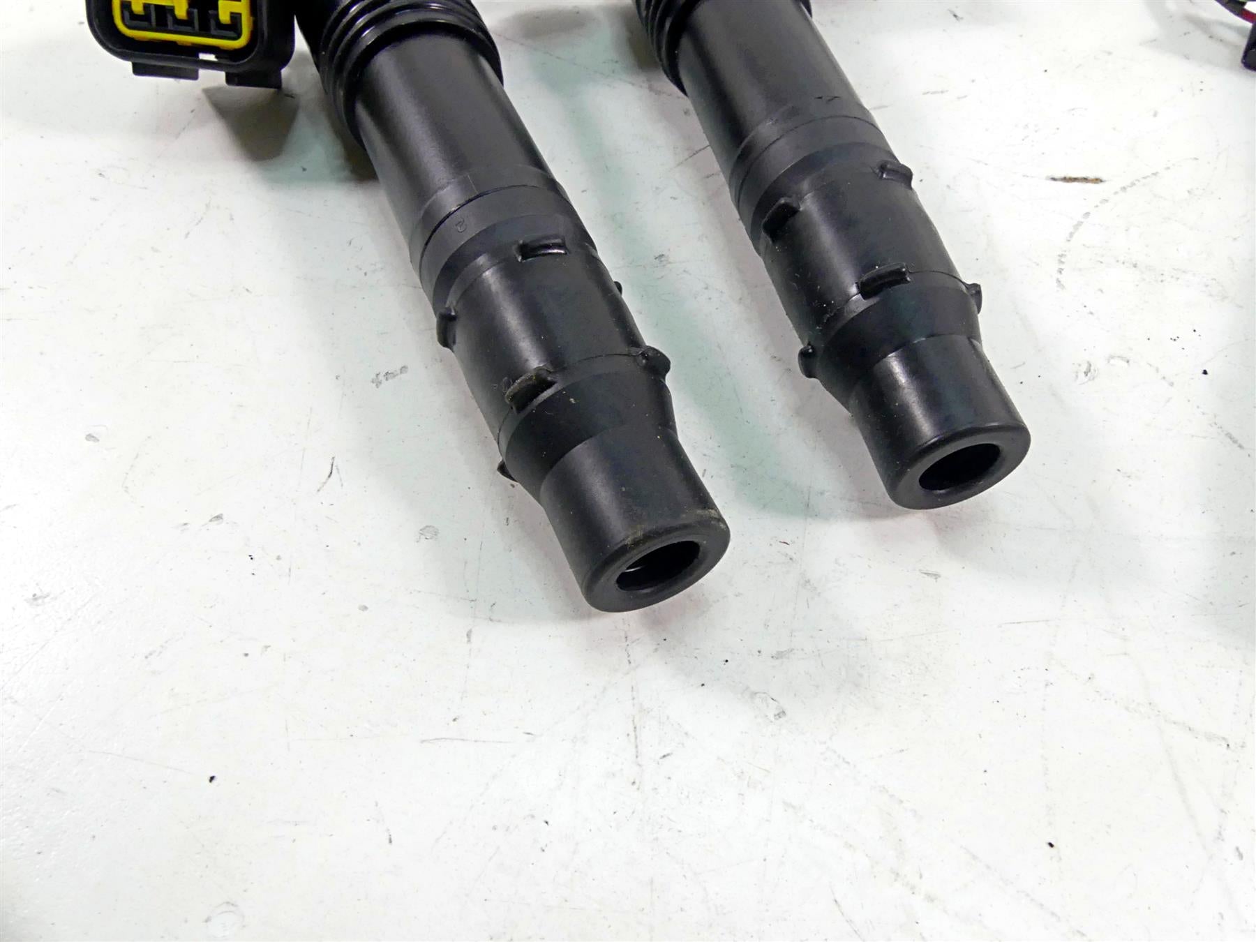 2010 Kawasaki ZX1400 ZX14 R Ninja Ignition Coils & Wiring Set 21171-0005 {{ shop.shopifyCountryName }} - Mototech271