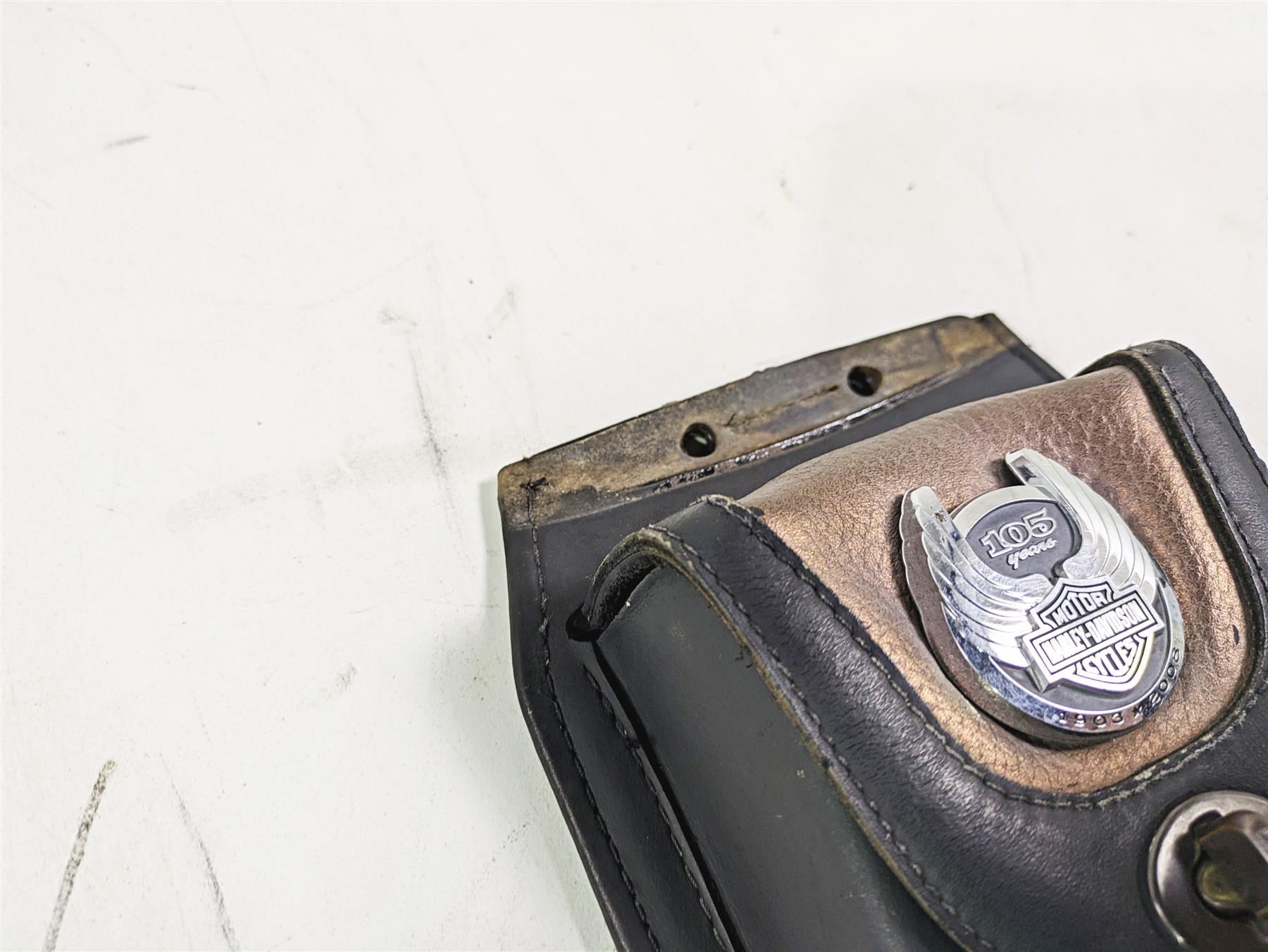2008 Harley FLSTC 105TH Softail Heritage Fuel Gas Tank Center Bag 91135-09 {{ shop.shopifyCountryName }} - Mototech271
