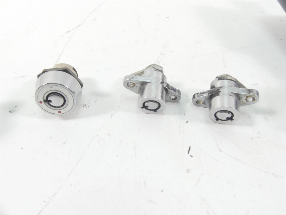 1999 Harley Touring FLHTCUI Electra Glide Ignition Switch Key Lock Set 71526-93B {{ shop.shopifyCountryName }} - Mototech271