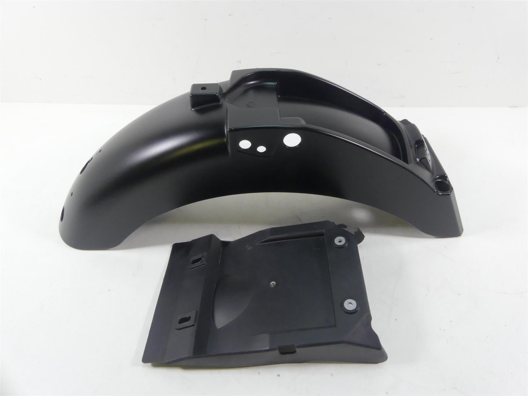 2019 Moto Guzzi V7 III Stone 750 Rear Black Matt Fender & Inner Cover 978946 {{ shop.shopifyCountryName }} - Mototech271