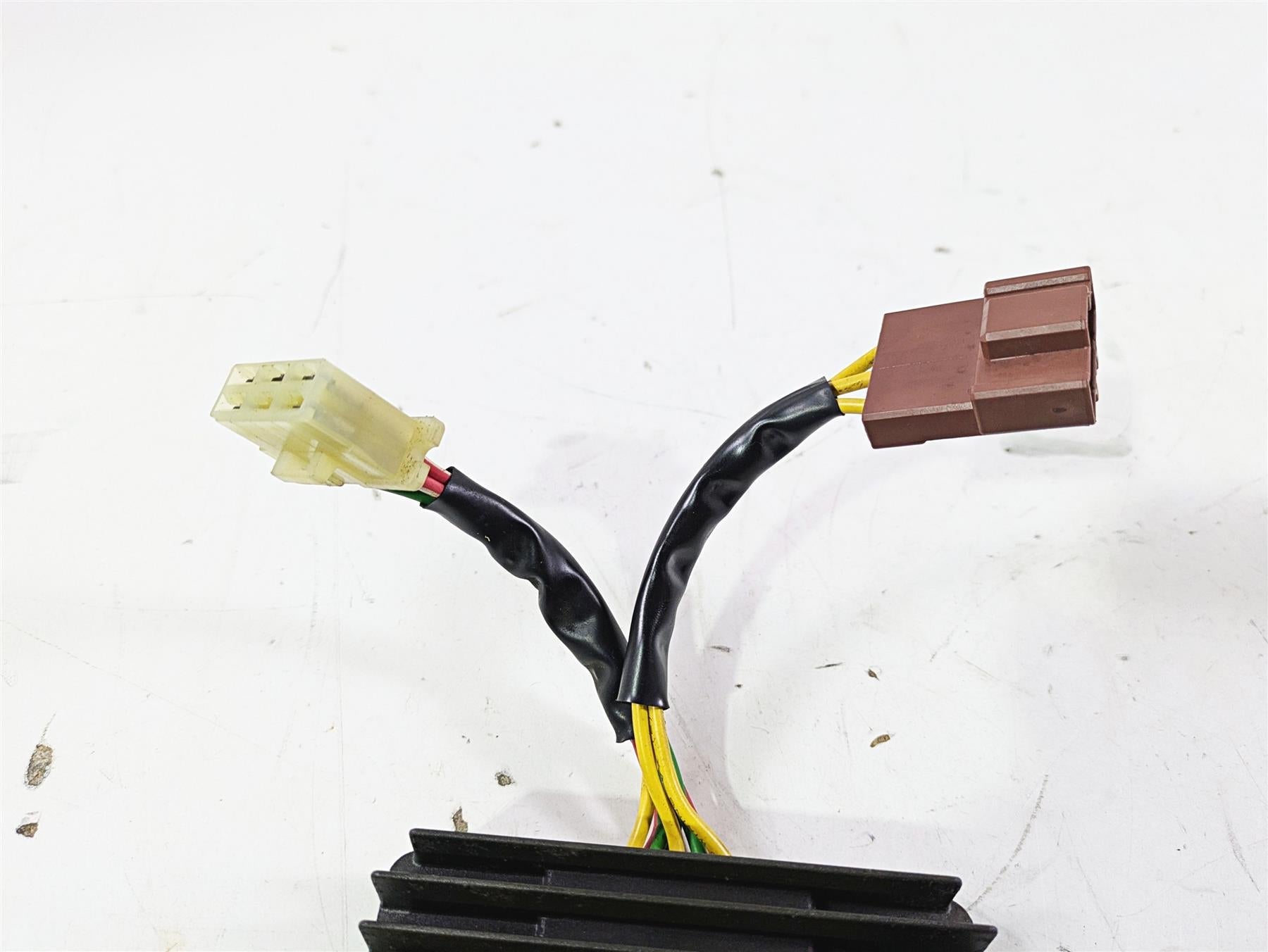 2008 Aprilia RSVR 1000 Factory Rectifier Voltage Regulator SH579GA AP8127144 {{ shop.shopifyCountryName }} - Mototech271