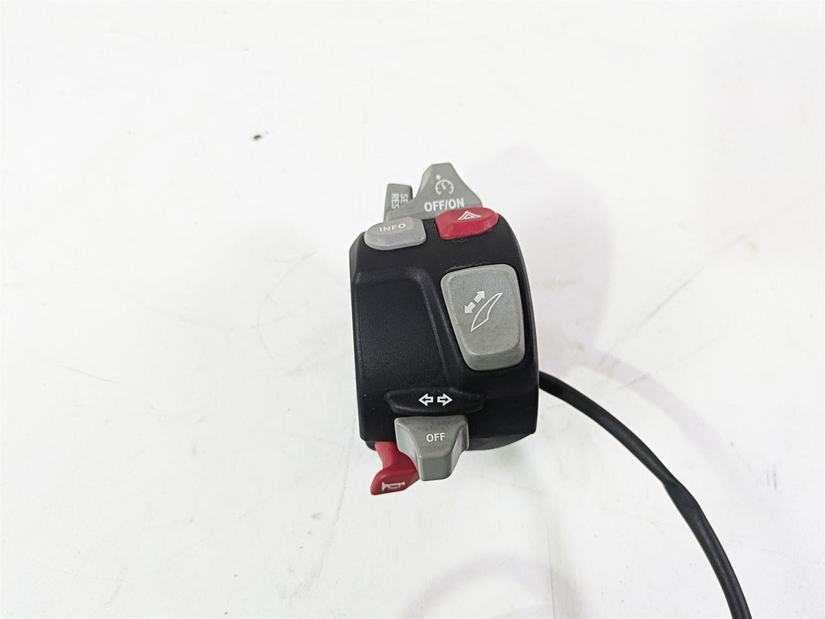2010 BMW R1200RT K26 Left Windshield Blinker Cruise Control Switch 61318546203 {{ shop.shopifyCountryName }} - Mototech271
