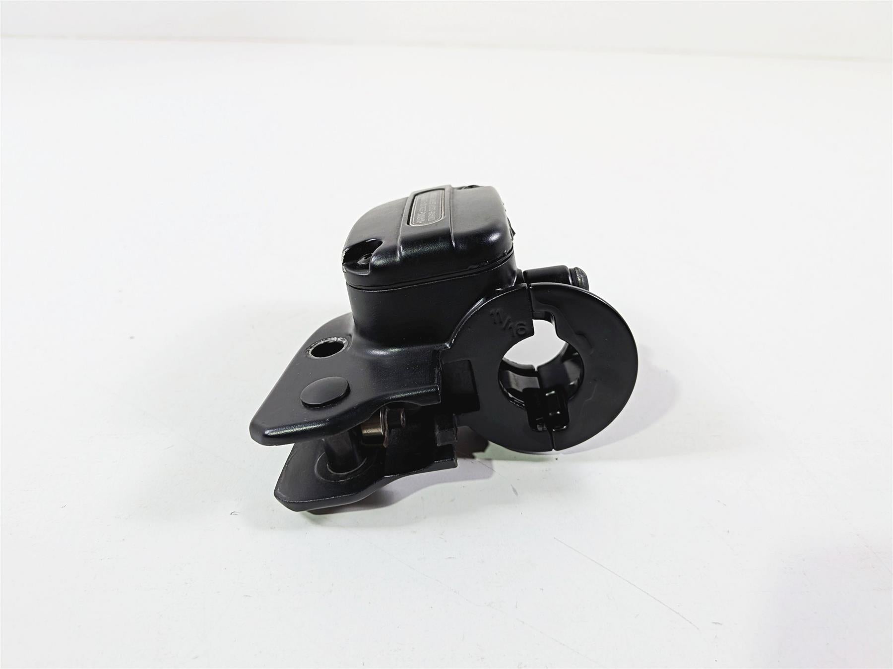 2011 Harley VRSCDX Night Rod Clutch Master Cylinder 11/16" 38744-09B {{ shop.shopifyCountryName }} - Mototech271