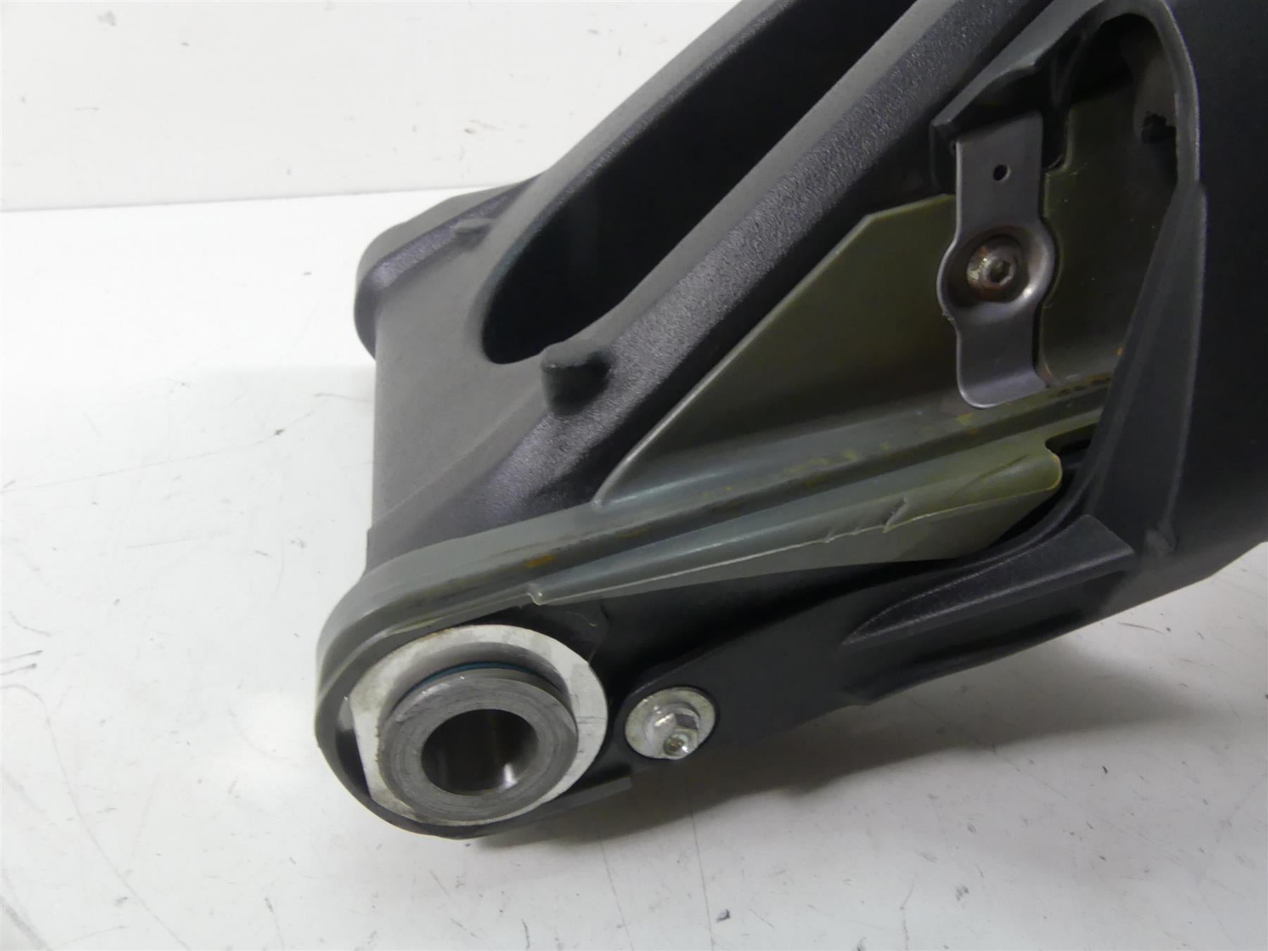 2018 Mv Agusta F3 800 RC Rear Straight Swingarm Axle Set 8D00B5783 8000B3198 {{ shop.shopifyCountryName }} - Mototech271