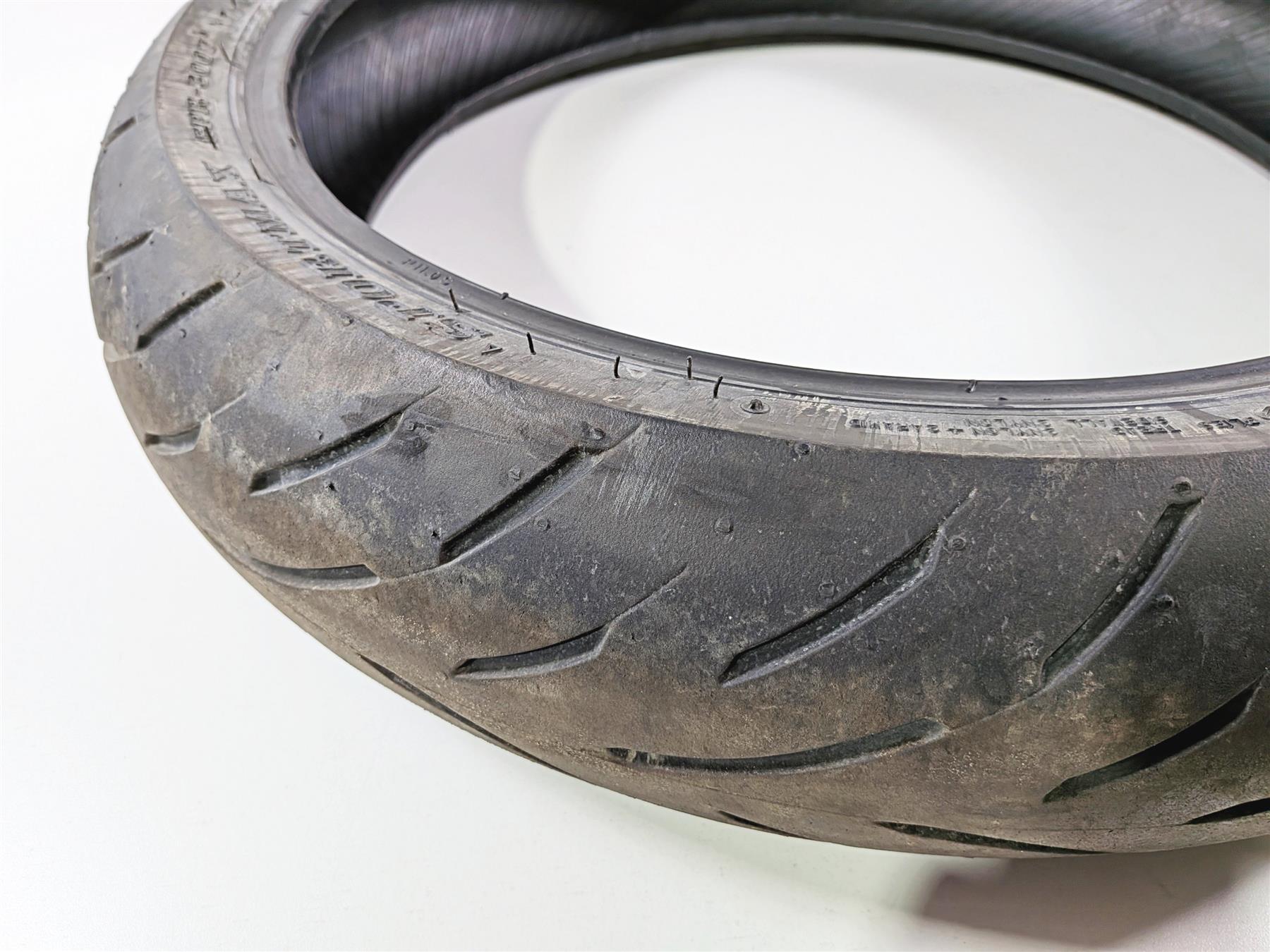Used Front Motorcycle Tire Dunlop Sportmax GP300F 120/70R17 4506-7896 {{ shop.shopifyCountryName }} - Mototech271
