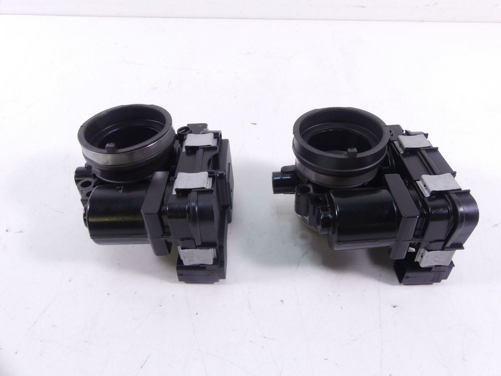 2016 BMW R1200R K53 Throttle Body Fuel Injector Set 13548564959 {{ shop.shopifyCountryName }} - Mototech271