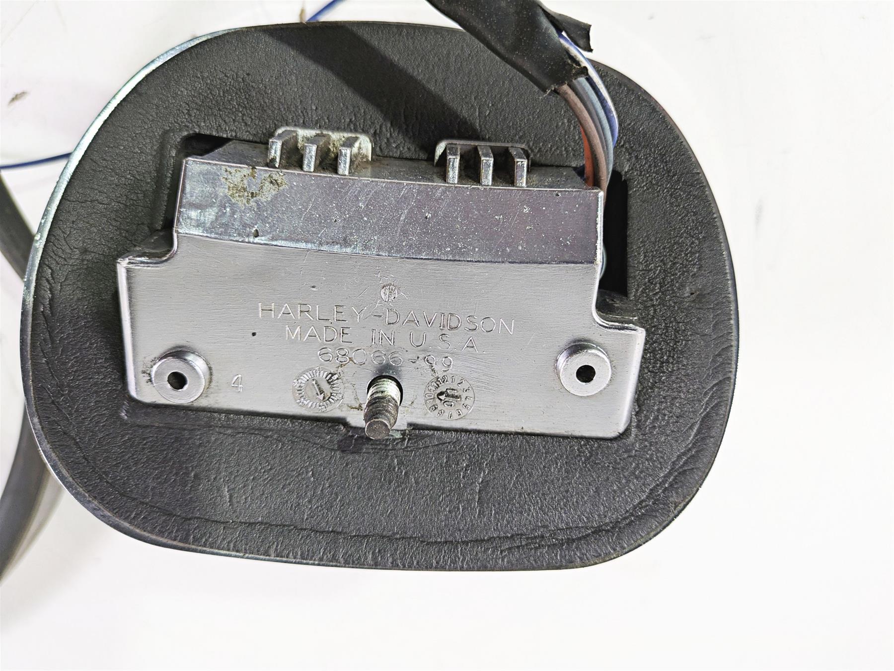 2002 Harley Dyna FXDL Low Rider Taillight Tail Light & Wiring - Read 68140-04 {{ shop.shopifyCountryName }} - Mototech271