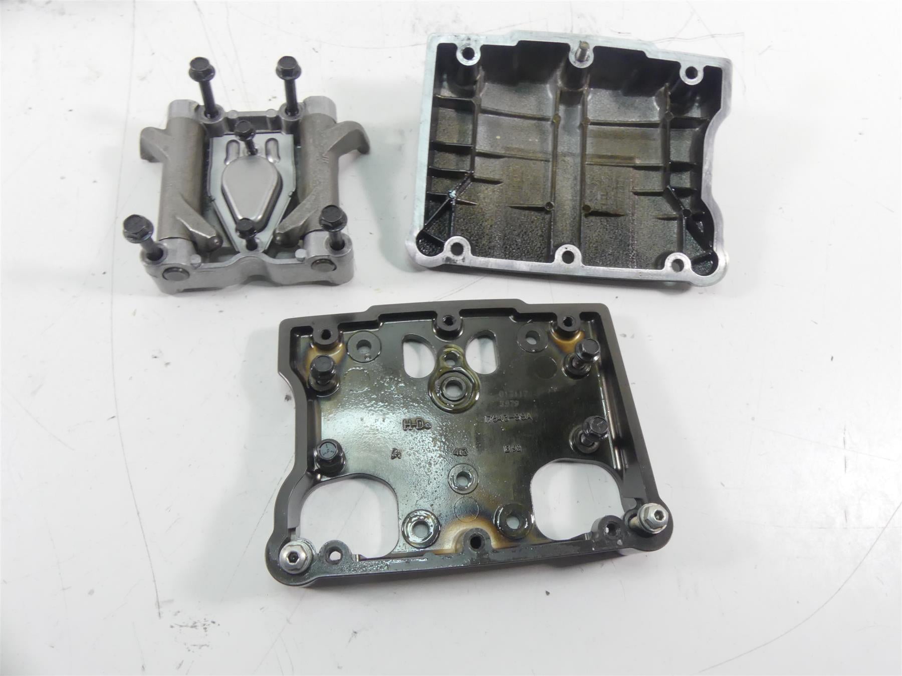 2017 Harley FXSE CVO Pro Street Breakout Rocker Box Valve Cover Set 17593-99 {{ shop.shopifyCountryName }} - Mototech271