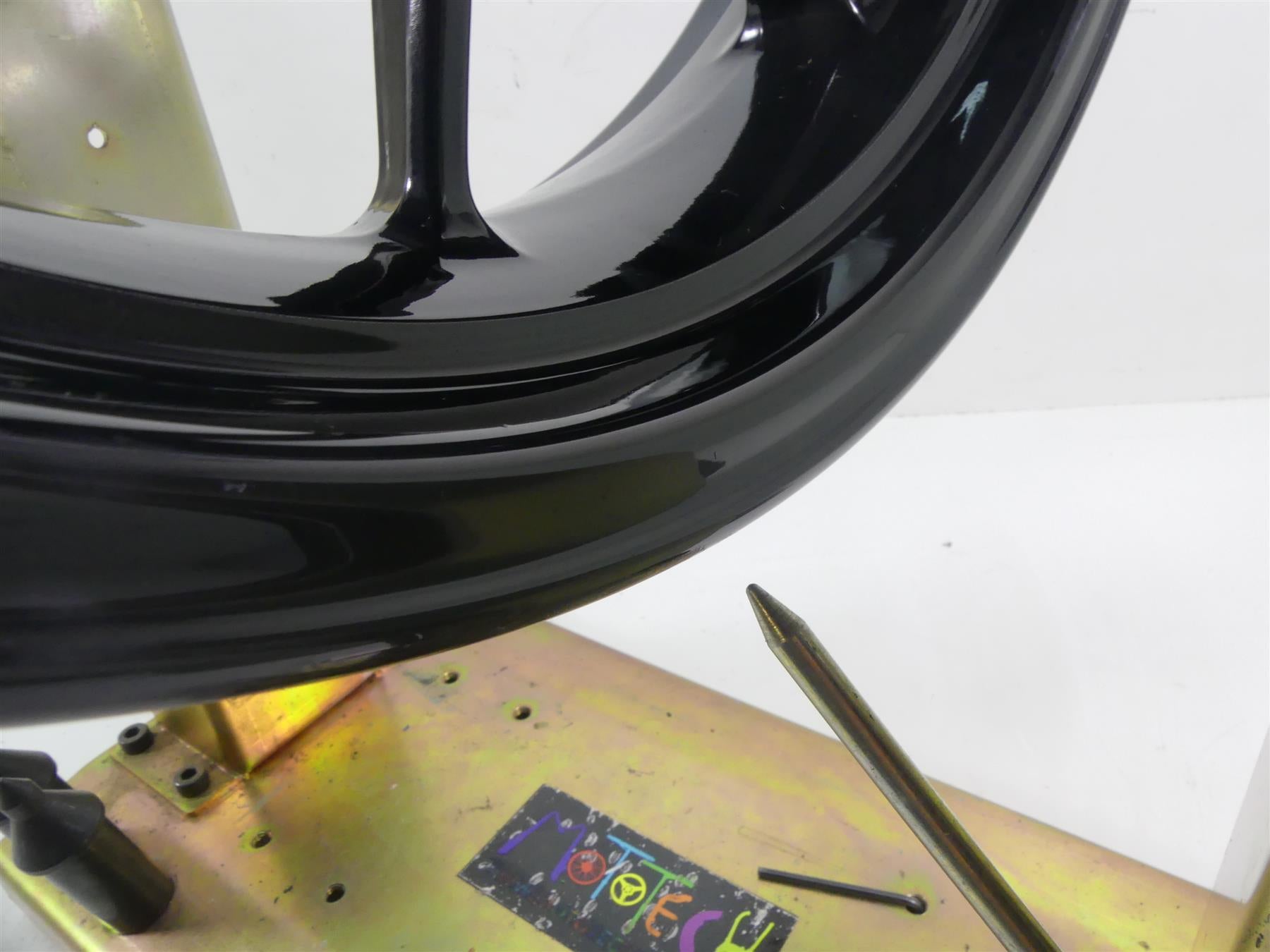 2019 Indian Motorcycle Co. FTR1200 Straight Rear Wheel Rim 18x4.25 1523219 {{ shop.shopifyCountryName }} - Mototech271