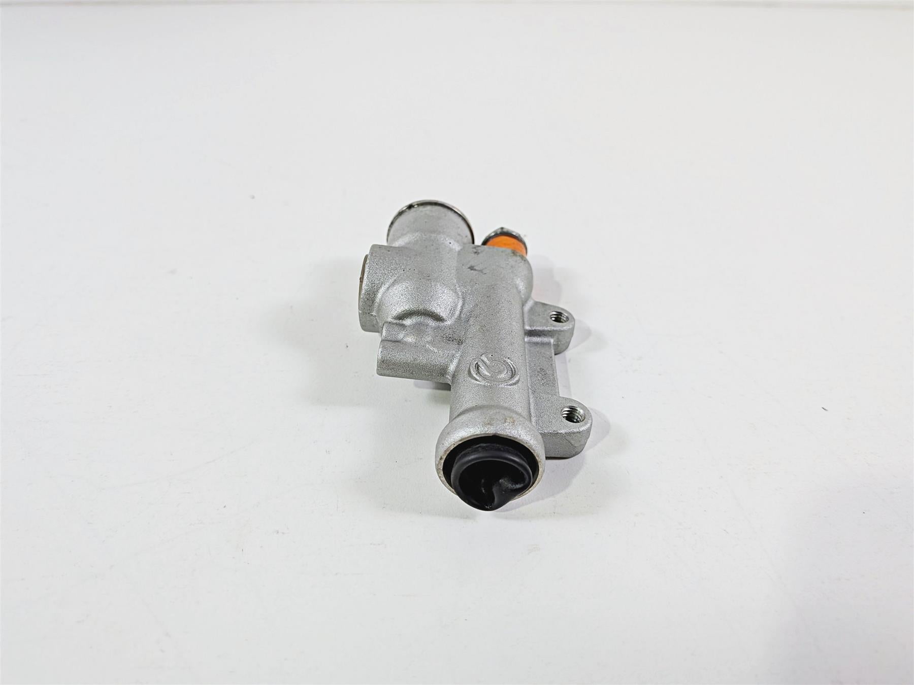 2016 Aprilia RSV 1100 Tuono V4 Factory Rear Brembo Brake Master Cylinder B044586 {{ shop.shopifyCountryName }} - Mototech271