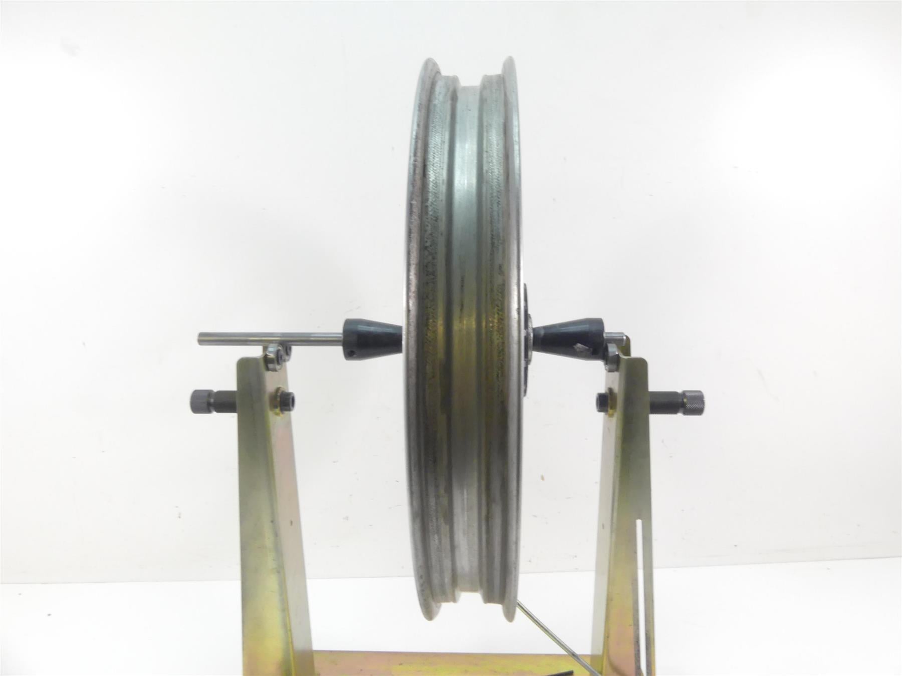 1999 Harley Dyna FXDS Convertible Straight Front 13 Spoke Wheel 19x2.15 43499-96 {{ shop.shopifyCountryName }} - Mototech271