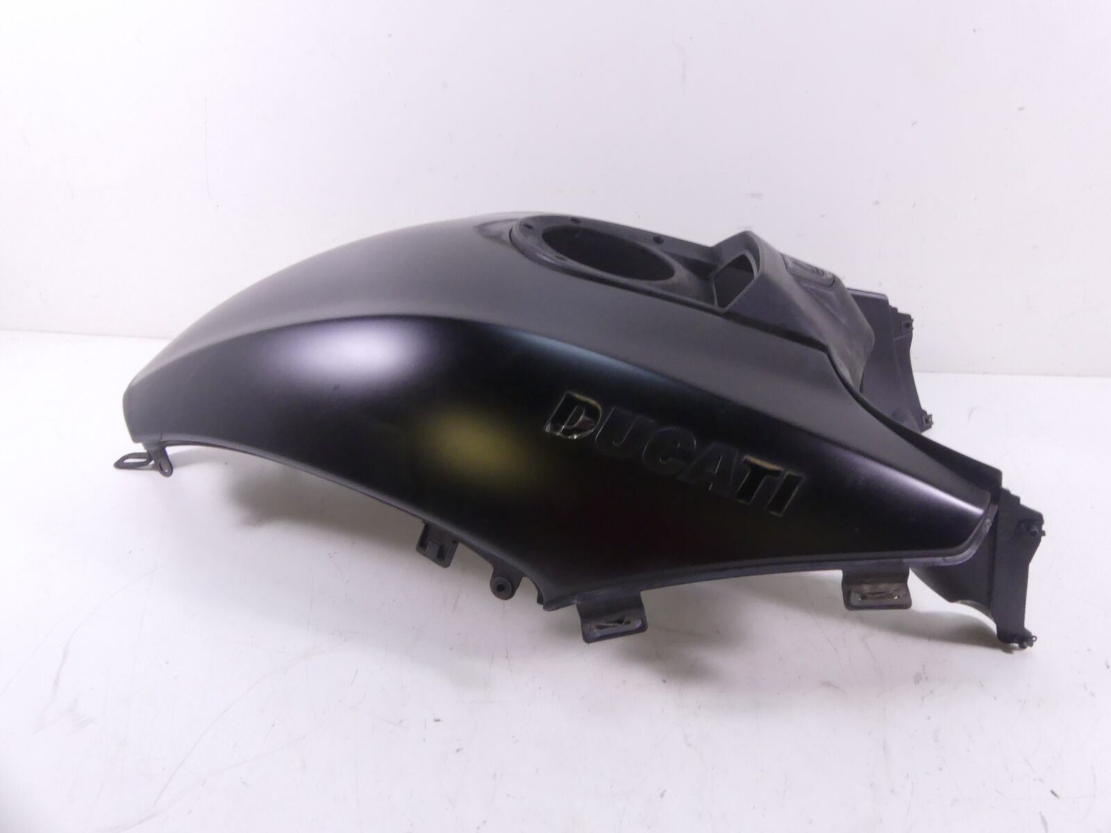 2015 Ducati Diavel Dark Upper Tank & Igniton Switch Cover Set 48013191A 48013072 {{ shop.shopifyCountryName }} - Mototech271