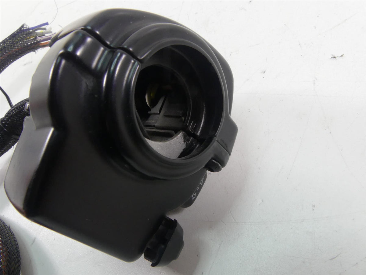 2012 Harley Touring FLHTK Electra Glide Left Hand Control Switch - Read 71682-06 {{ shop.shopifyCountryName }} - Mototech271
