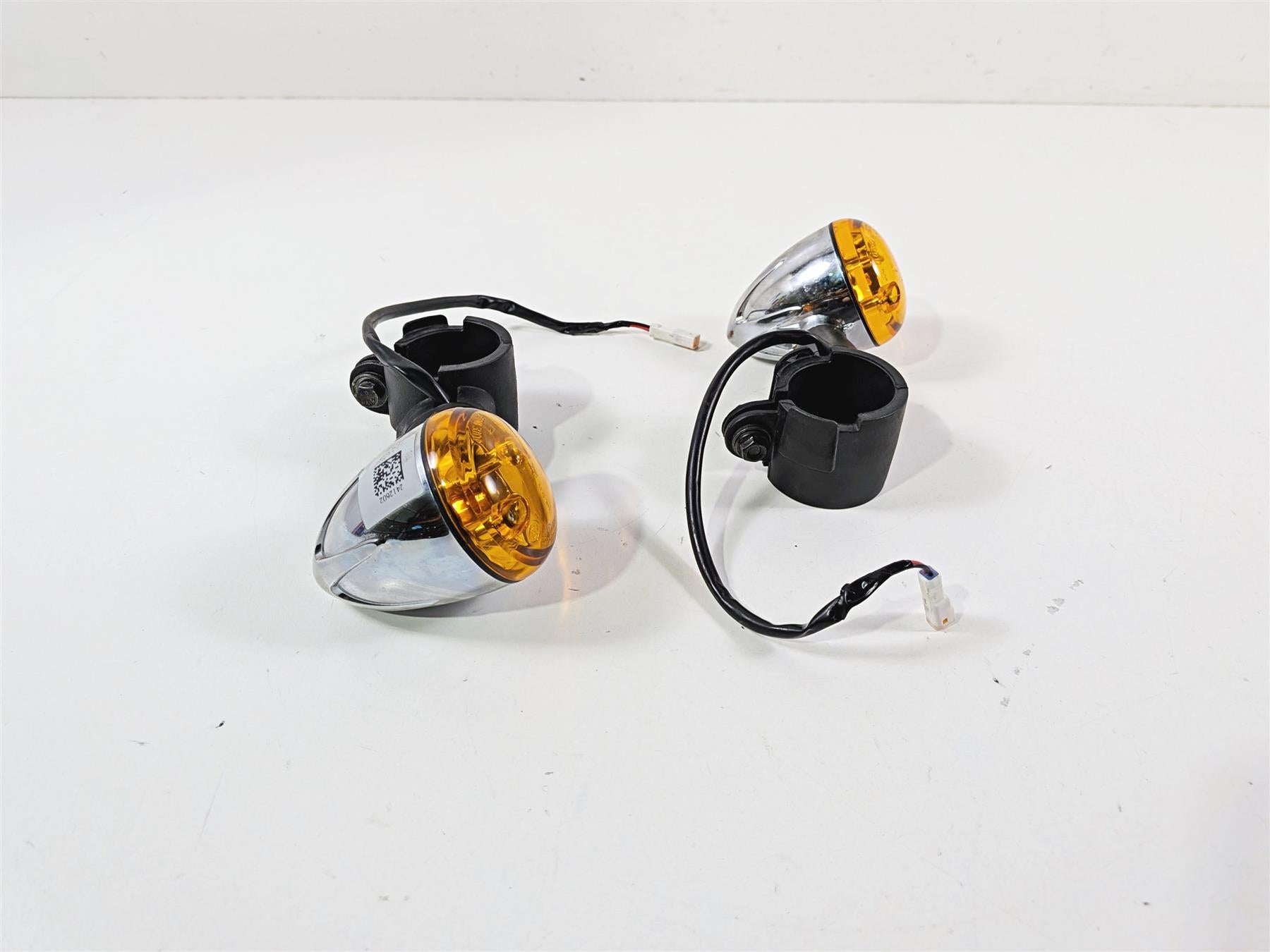 2021 Indian Scout 1200 Chrome Front Blinker Turn Signals & Mounts 2412602 {{ shop.shopifyCountryName }} - Mototech271