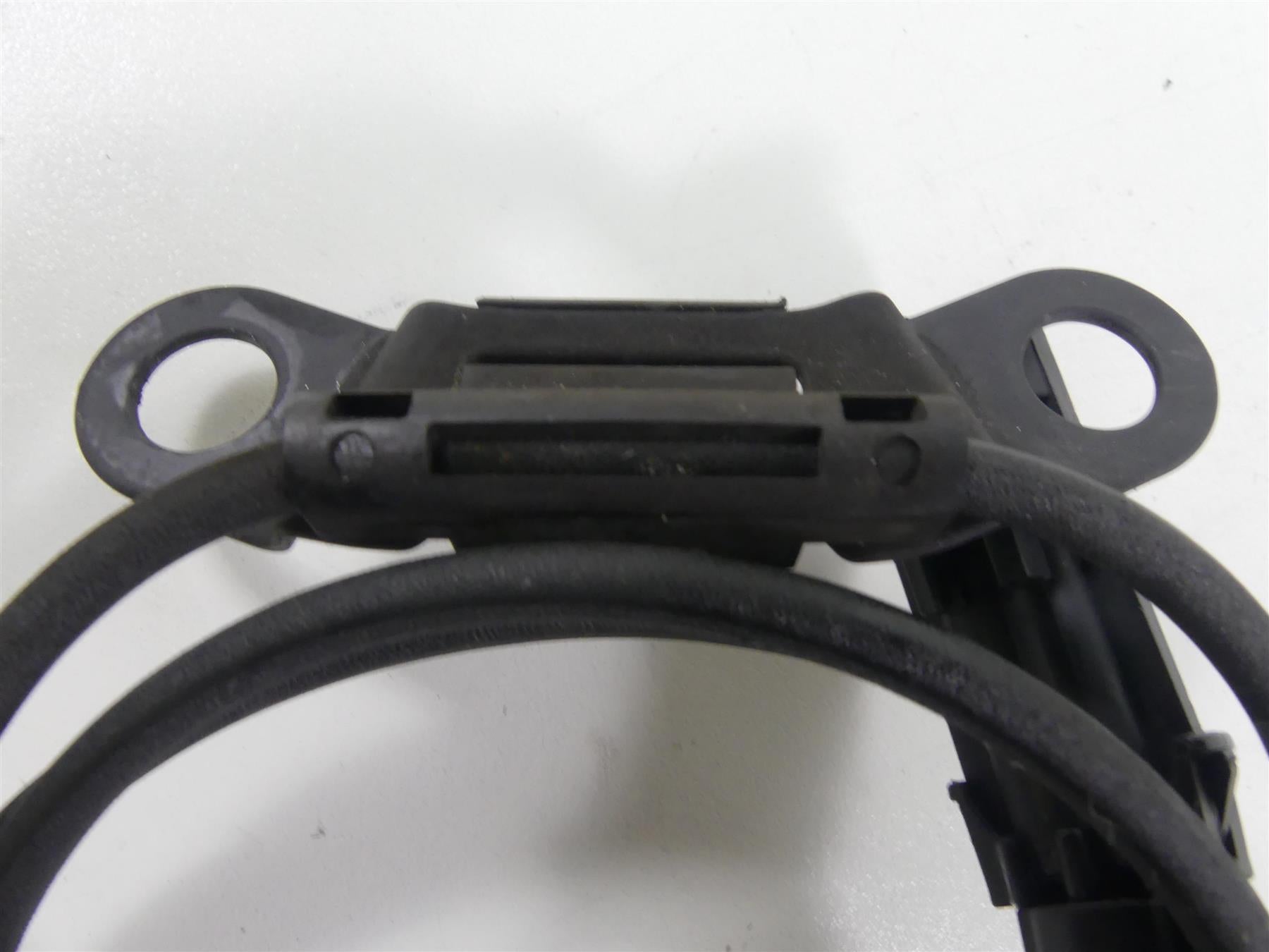 2016 Harley Touring FLHTP Electra Glide Front Abs Brake Speed Sensor 32700015 {{ shop.shopifyCountryName }} - Mototech271