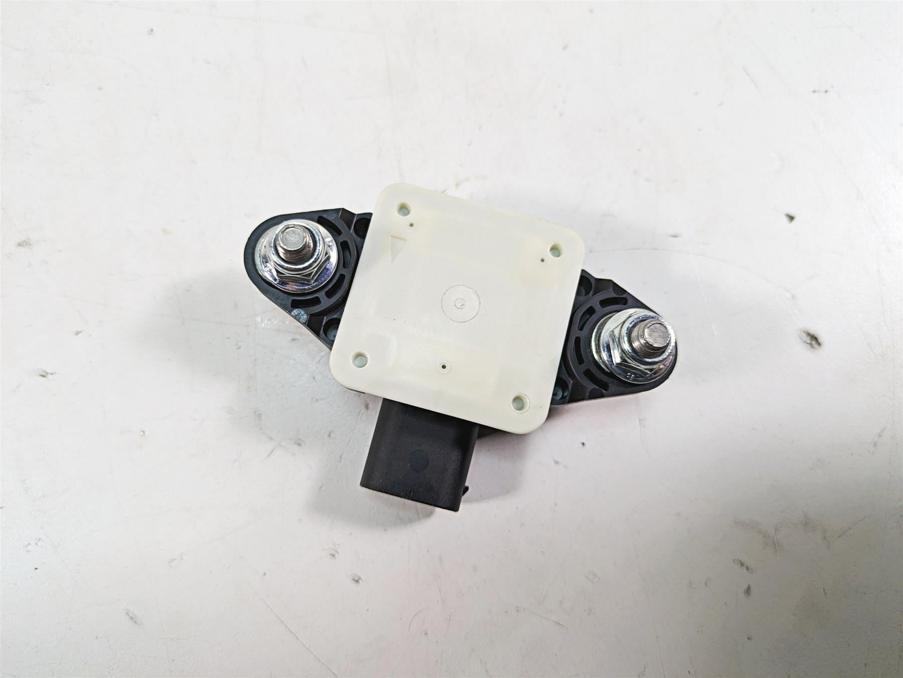 2020 Aprilia Tuono V4 Factory Bosch Lean Angle Fall Sensor 6008415 {{ shop.shopifyCountryName }} - Mototech271