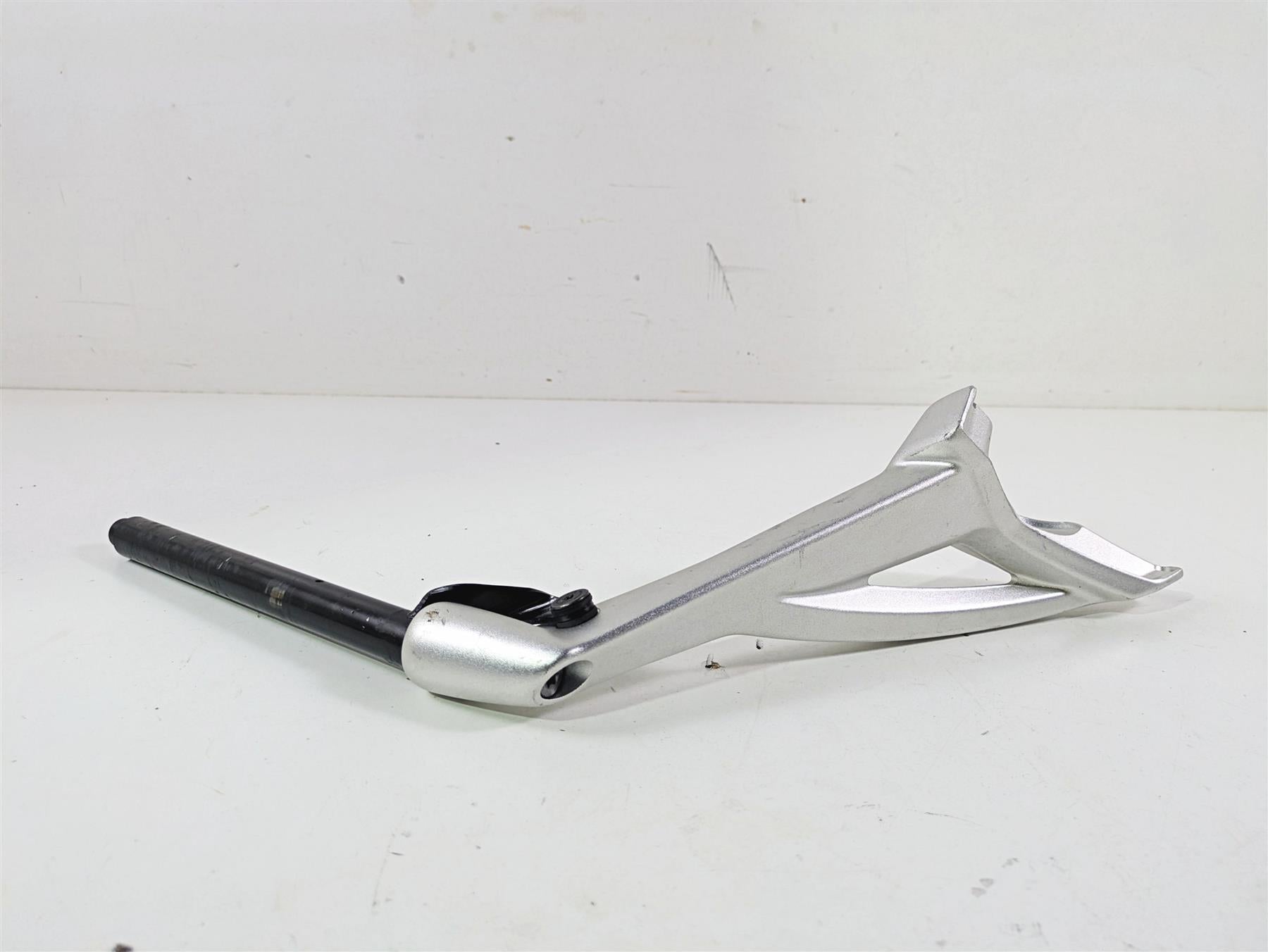 2014 BMW K1600 GTL K48 Right Handlebar Handle Bar Steering 32717728286 {{ shop.shopifyCountryName }} - Mototech271