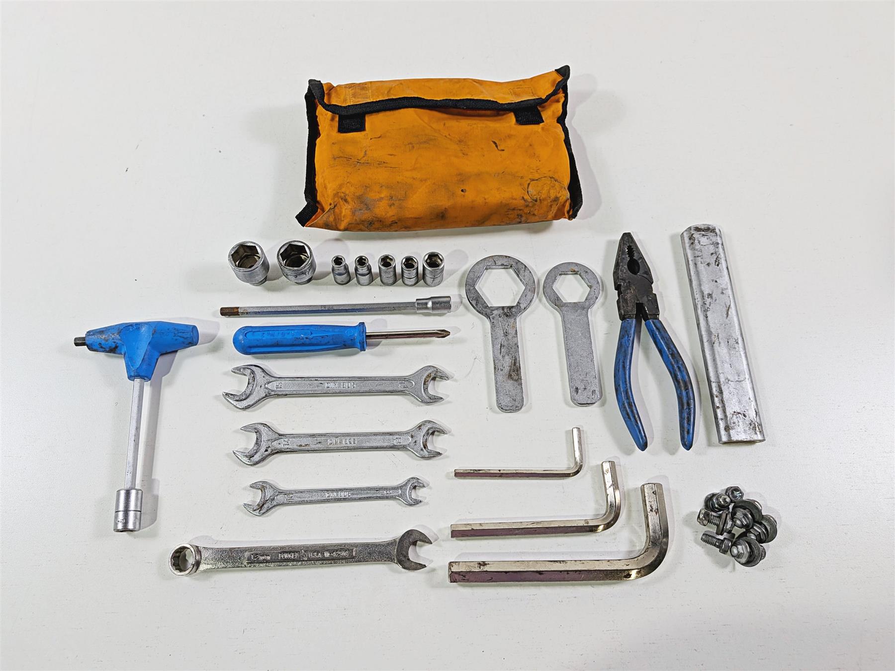 2005 KTM 950 LC8 Adventure Oem Stock Tool Kit Bag Set {{ shop.shopifyCountryName }} - Mototech271