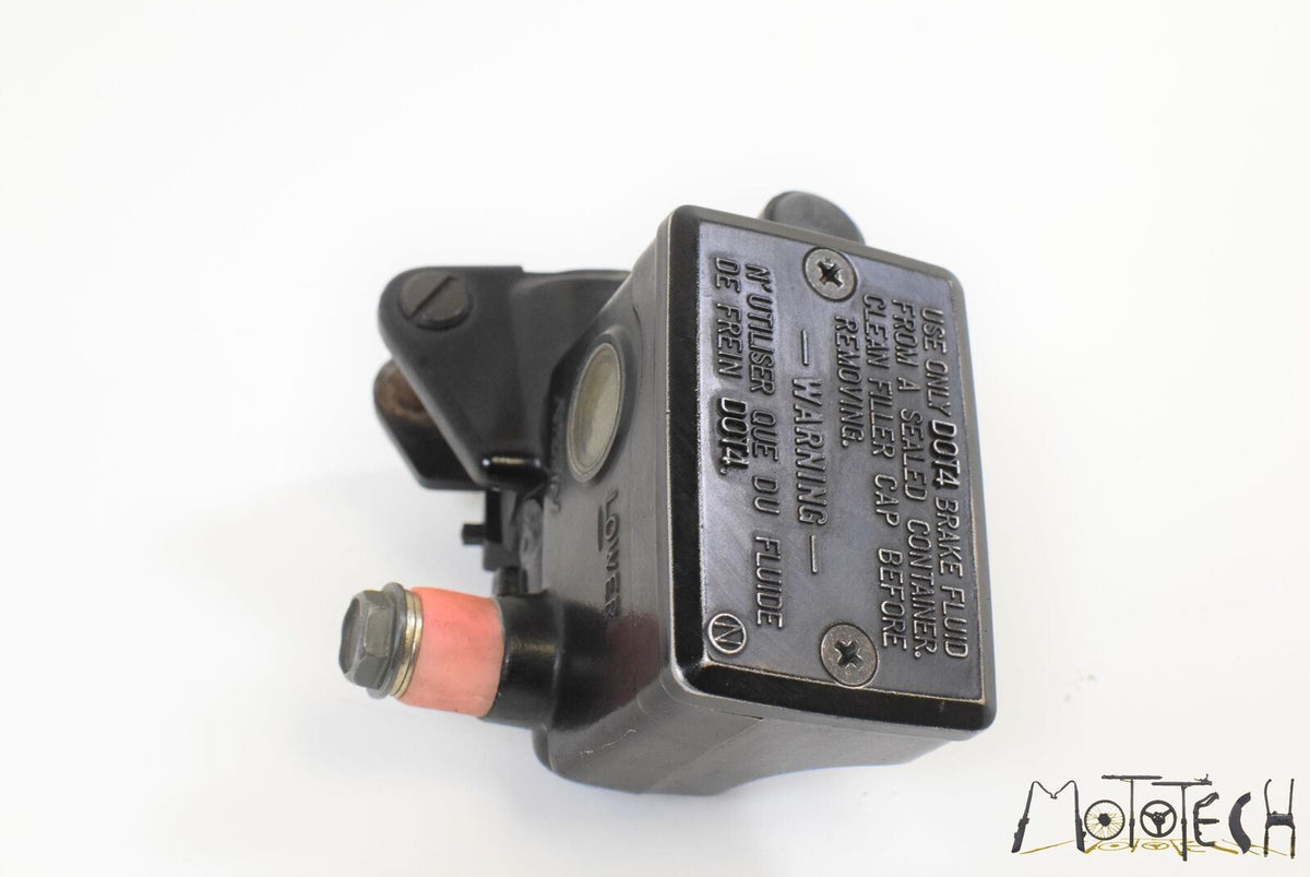 2005 Kawasaki ZZR1200 ZX1200 Ninja Front Brake Master Cylinder 5/8 43015-0011 {{ shop.shopifyCountryName }} - Mototech271