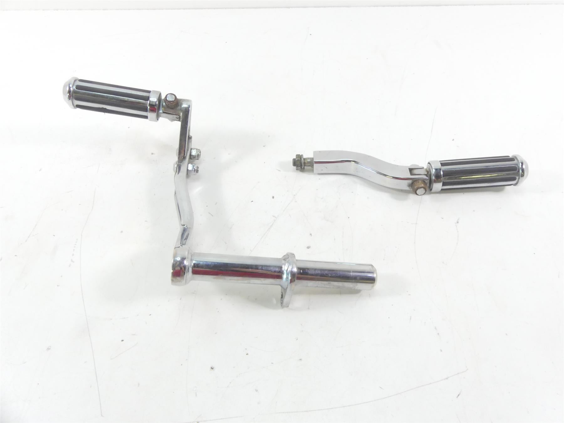1997 Harley Dyna FXDS Super Glide Conv Passenger Footpeg Set 52740-94A {{ shop.shopifyCountryName }} - Mototech271