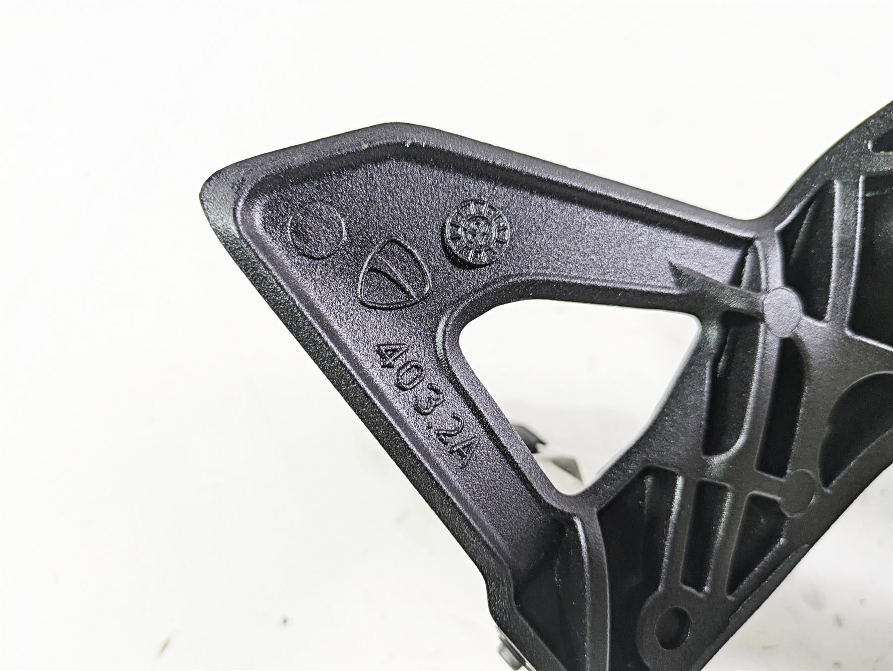 2023 Ducati Monster 937 SP Left Footpeg Set & Shifter F 82414032AA S 45623511AA {{ shop.shopifyCountryName }} - Mototech271