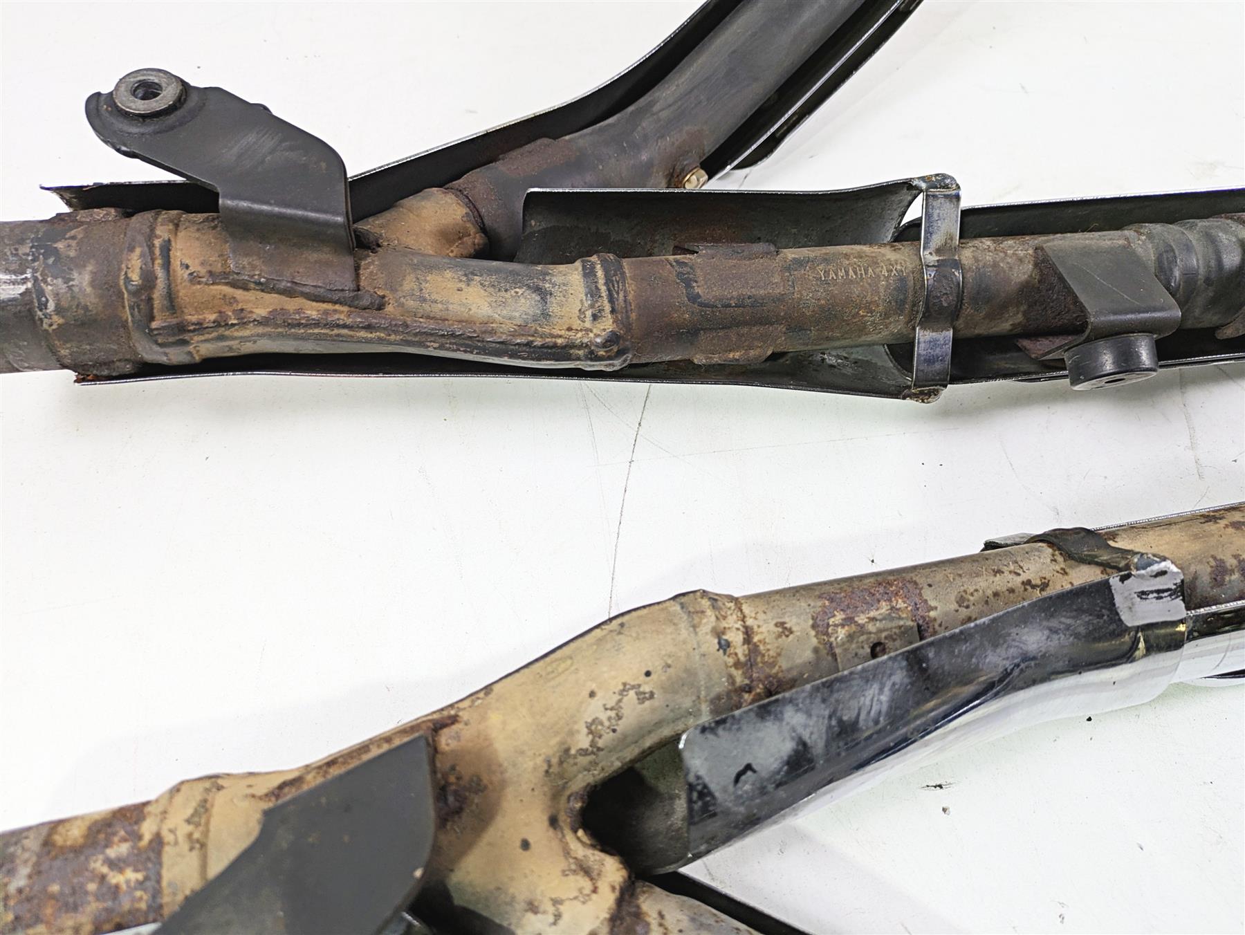 2004 Yamaha XVZ1300 Royal Star Exhaust Header Manifold Set 4NK-14650-01-00 {{ shop.shopifyCountryName }} - Mototech271