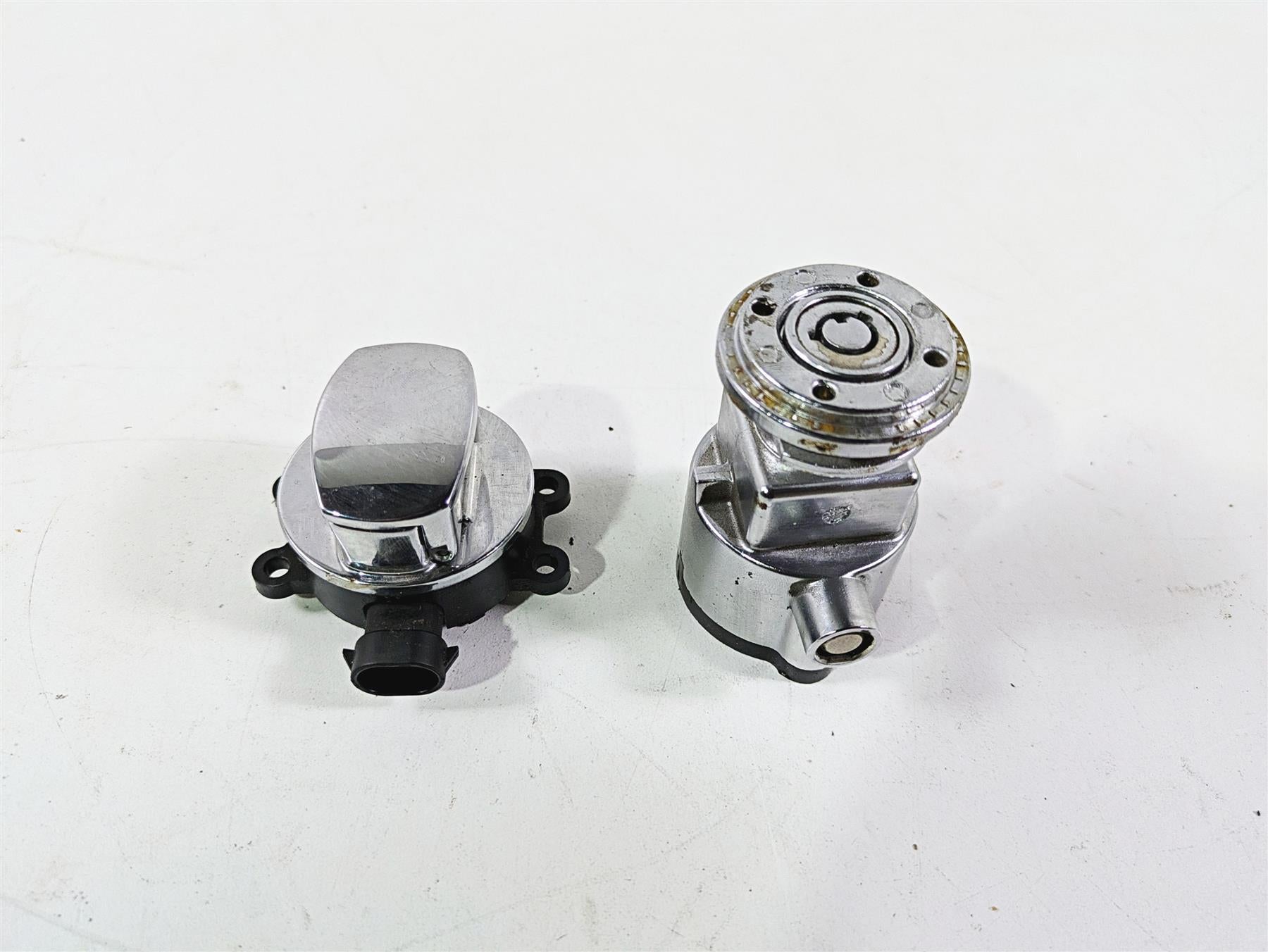 2017 Harley Dyna FXDB Street Bob Ignition Switch Steering Lock - VIN 71475-06B {{ shop.shopifyCountryName }} - Mototech271