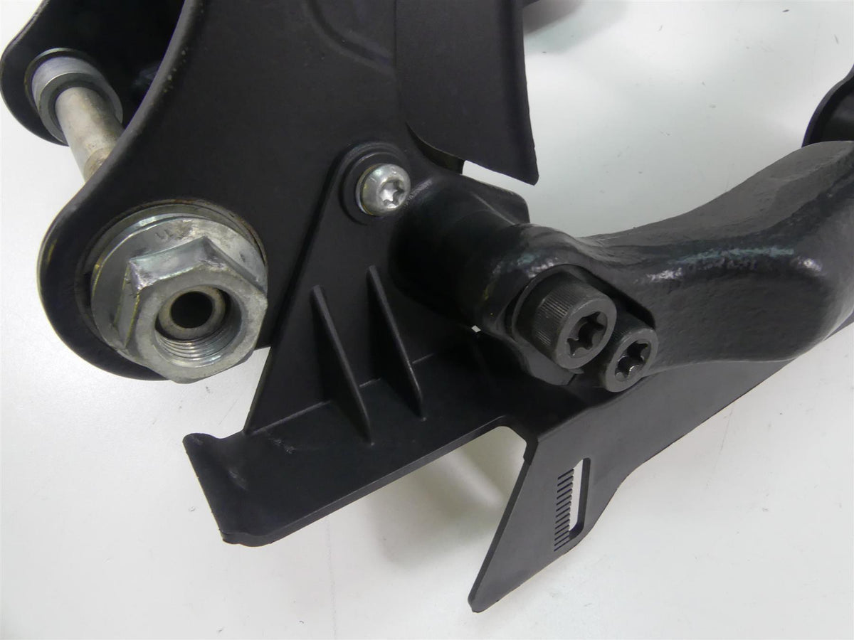 2018 Harley Softail FXFB Fat Bob Rear Swing Arm Swingarm + 25mm Axle 47400099BYM {{ shop.shopifyCountryName }} - Mototech271