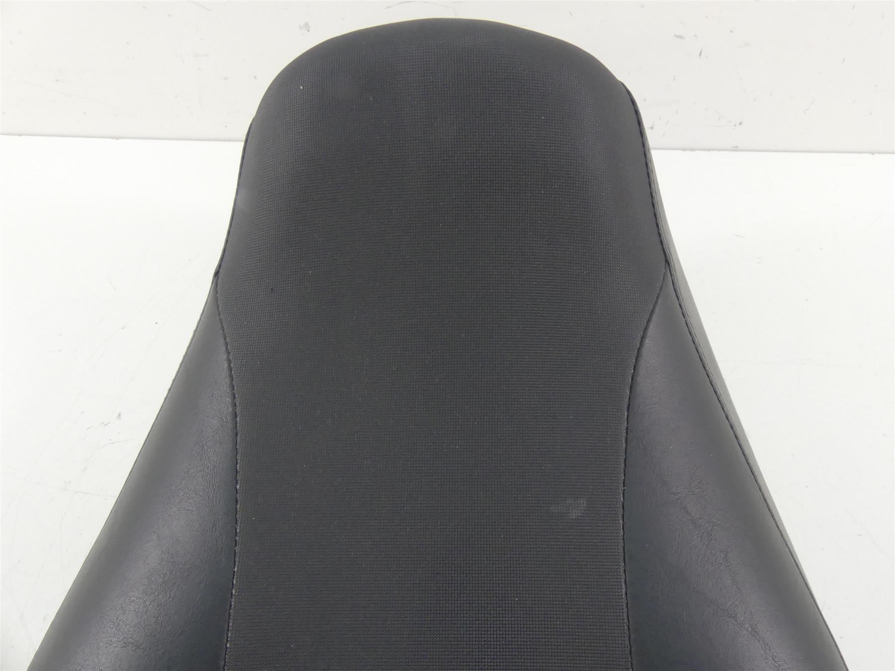 2009 Harley FXDF Dyna Fat Bob Nice Seat Saddle - No Tears 53108-08 {{ shop.shopifyCountryName }} - Mototech271