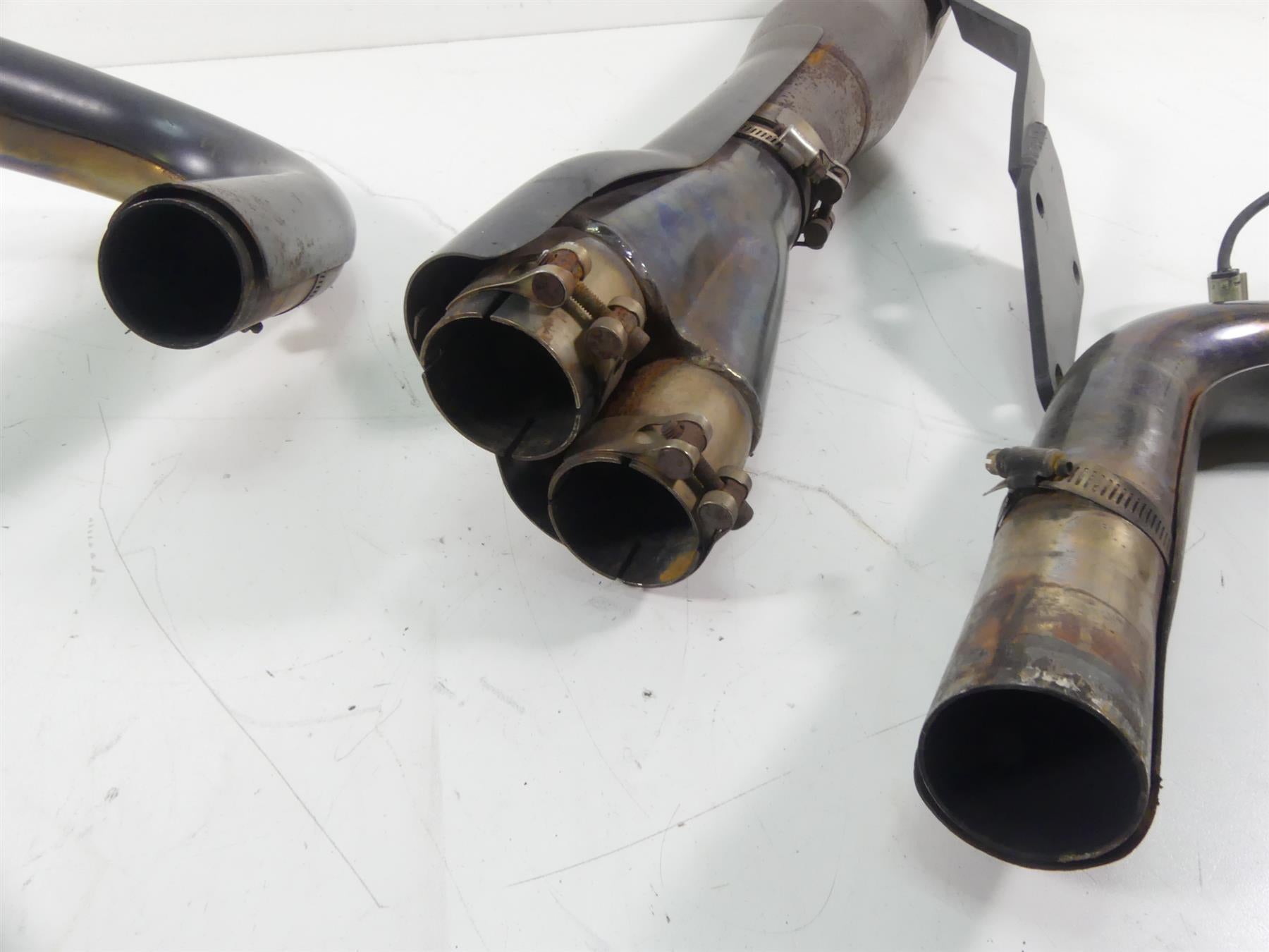 2013 Harley Davidson VRSCF Muscle Bassani Road Rage Power Exhaust System 1V38RB {{ shop.shopifyCountryName }} - Mototech271