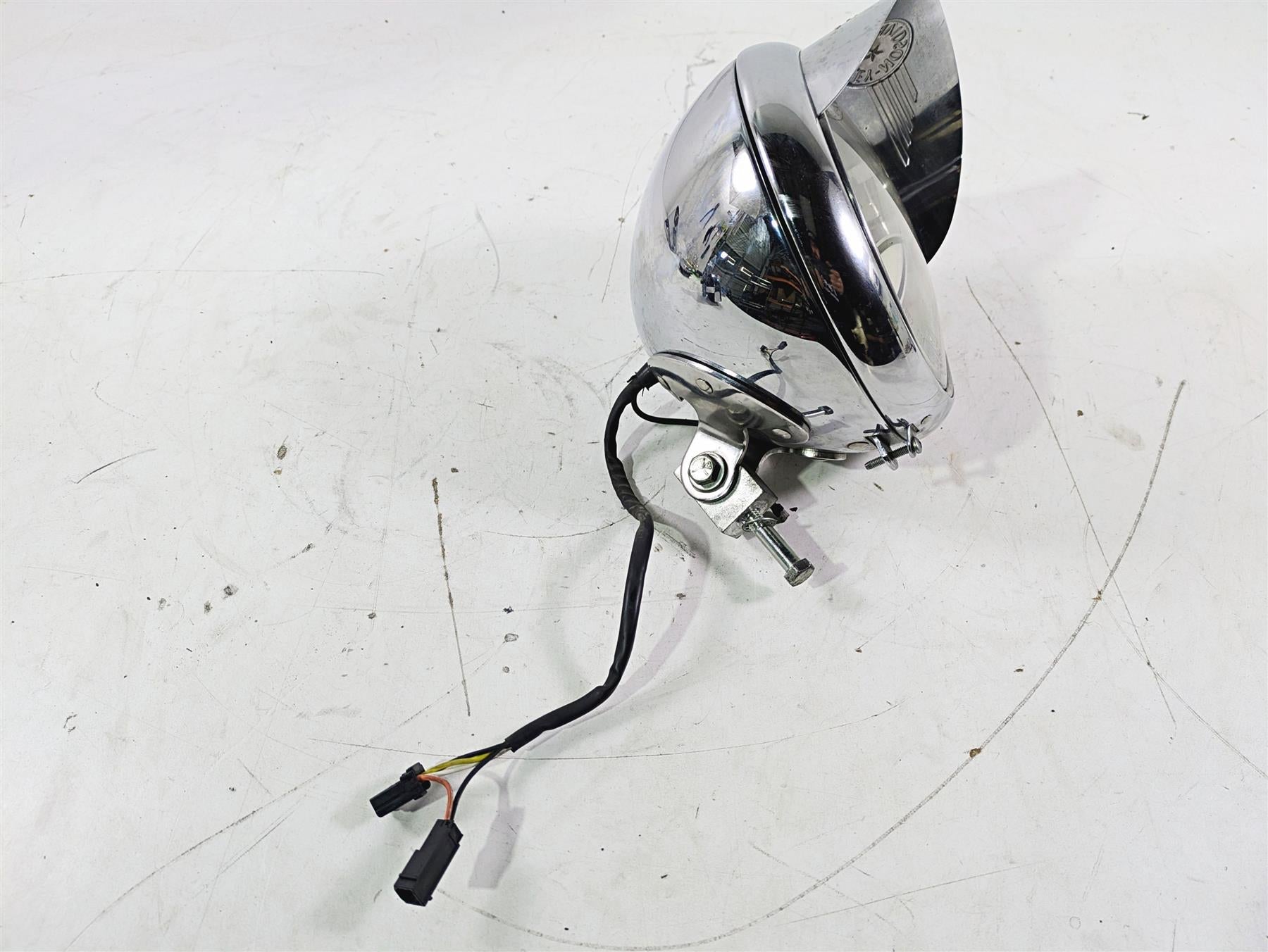 2004 Harley Softail FLSTF Fat Boy Headlight Iron Cross Skull + Visor 67903-00 {{ shop.shopifyCountryName }} - Mototech271