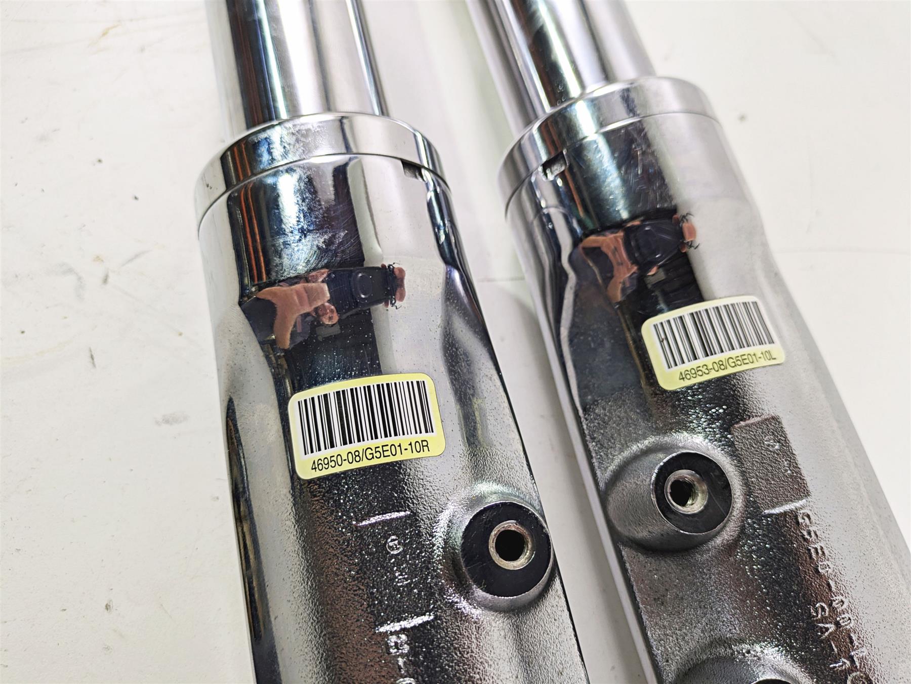 2009 Harley FXCWC Softail Rocker Chrome Front Fork Leg Set 46950-08 46953-08 {{ shop.shopifyCountryName }} - Mototech271