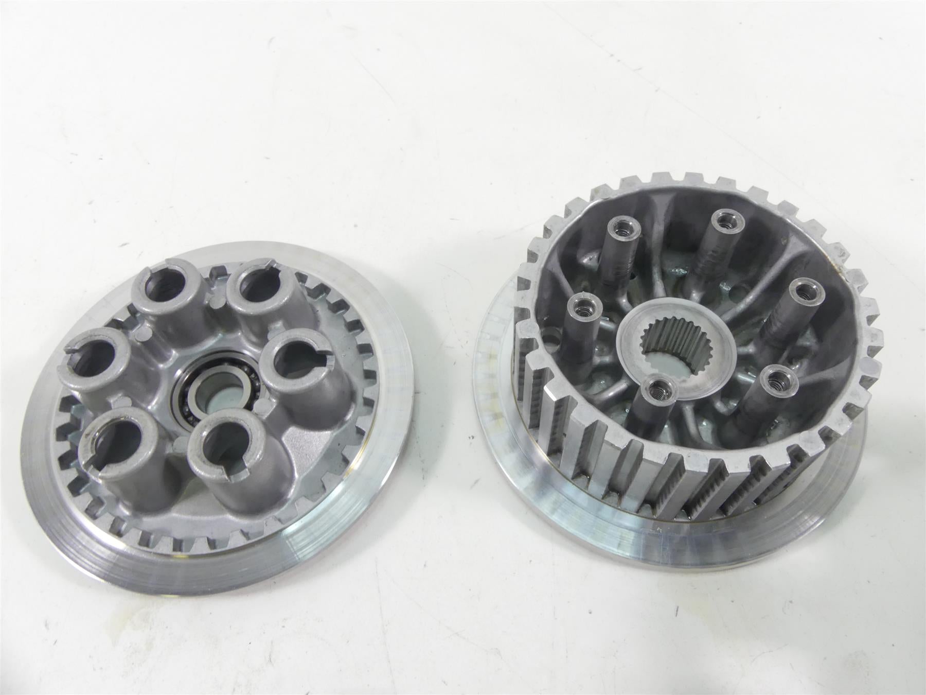 2015 Yamaha MT09 FZ09 Clutch Basket Friction Disc Pressure Plate B7N-16150-00-00 {{ shop.shopifyCountryName }} - Mototech271