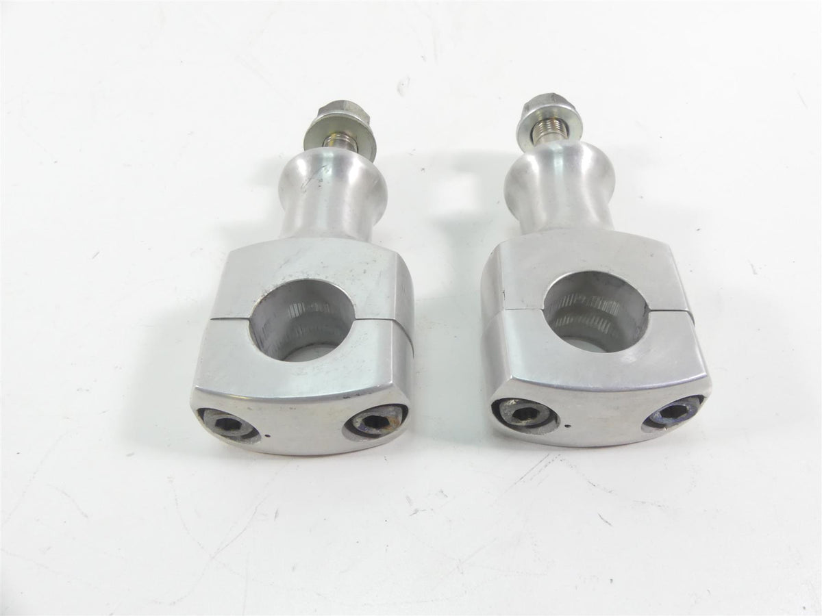 2009 Honda VTX1300 Touring Handlebar Holder Risers Set 53231-MEA-670 {{ shop.shopifyCountryName }} - Mototech271