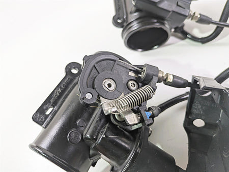 2018 BMW R nineT Urban GS K33 Throttle Body & Junction Set 13547705239 {{ shop.shopifyCountryName }} - Mototech271