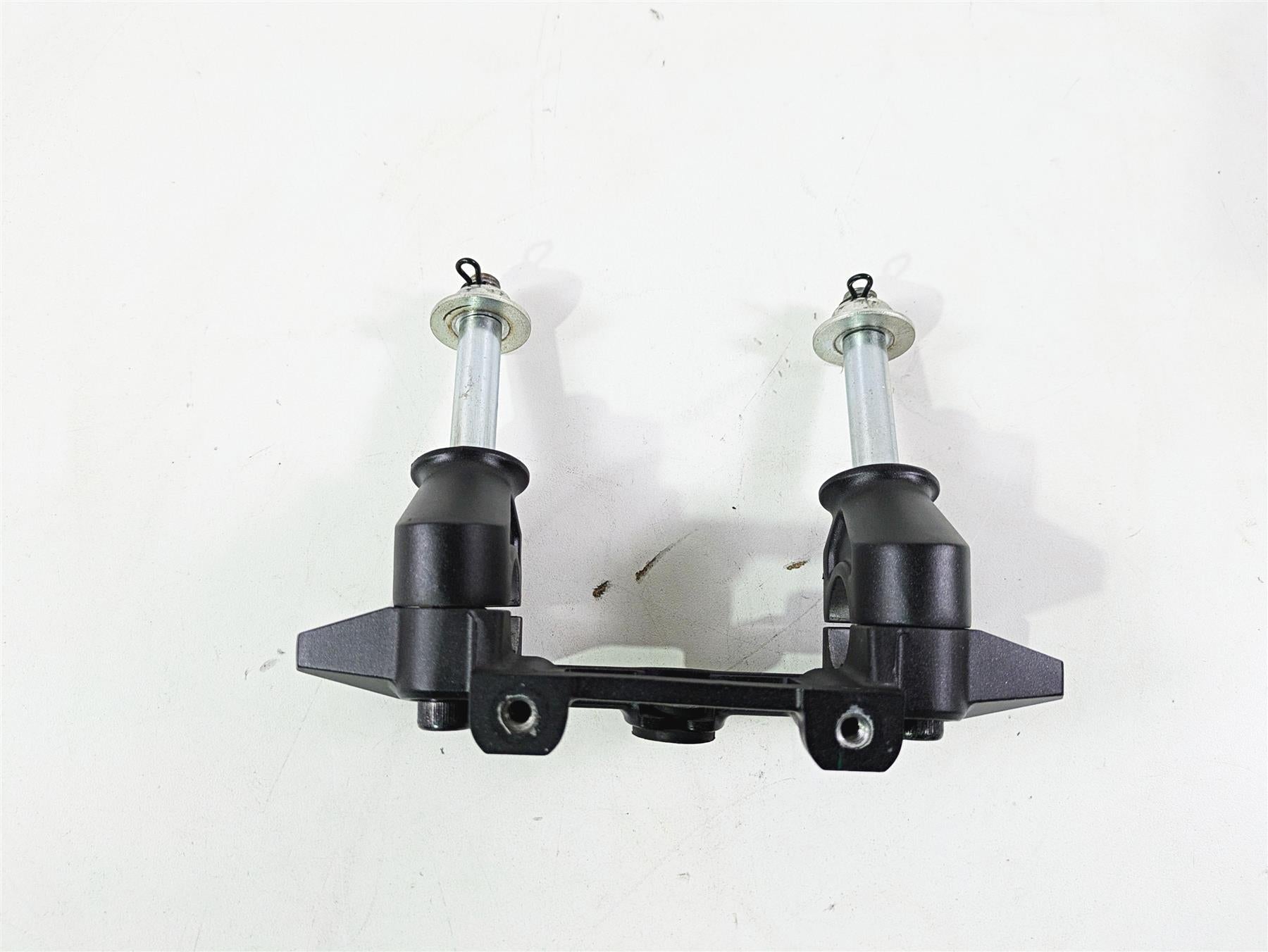 2021 Kawasaki Z900 ZR900 Handlebar Riser Holder Mount Set 46012-0396-18R {{ shop.shopifyCountryName }} - Mototech271