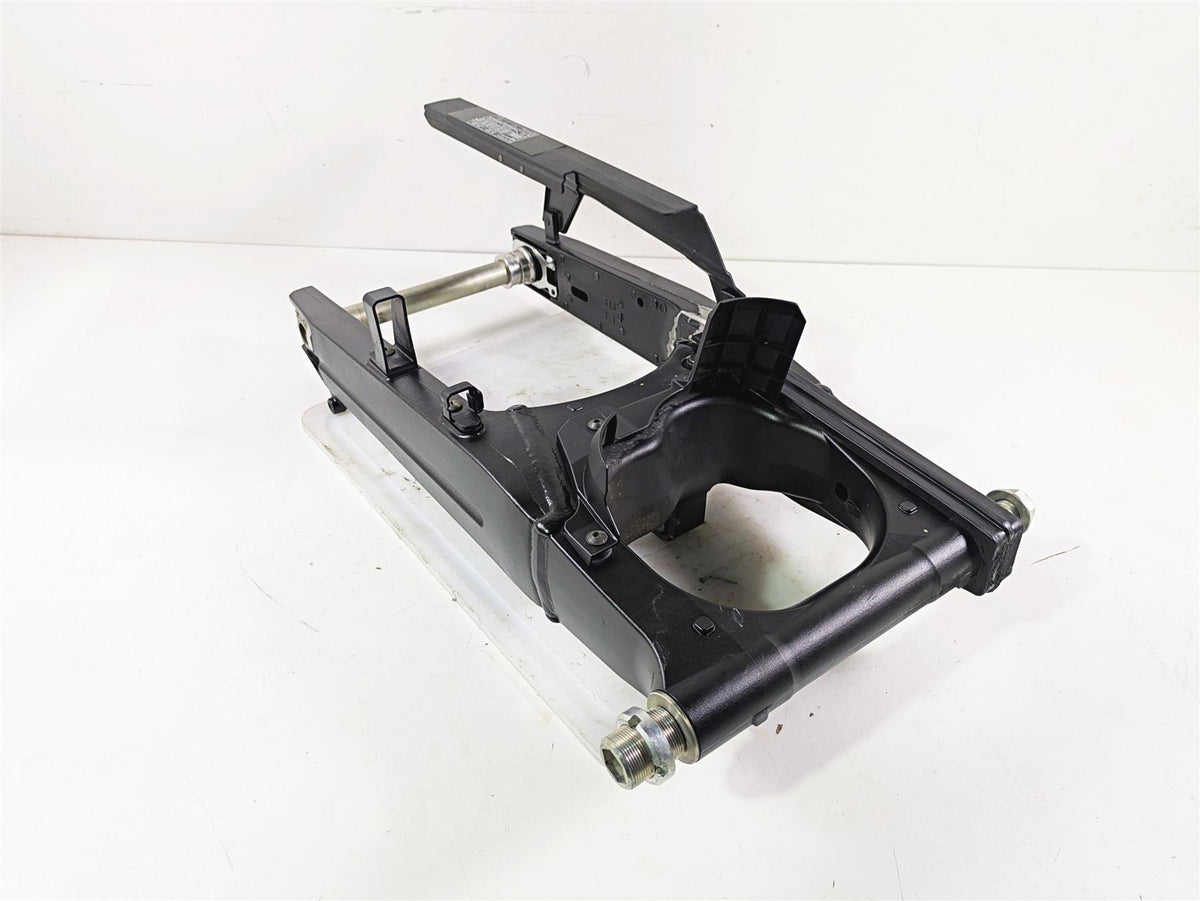 2020 Suzuki V-Strom 1050 XT Rear Swingarm & Axle Set 61000-31J20-YAP {{ shop.shopifyCountryName }} - Mototech271