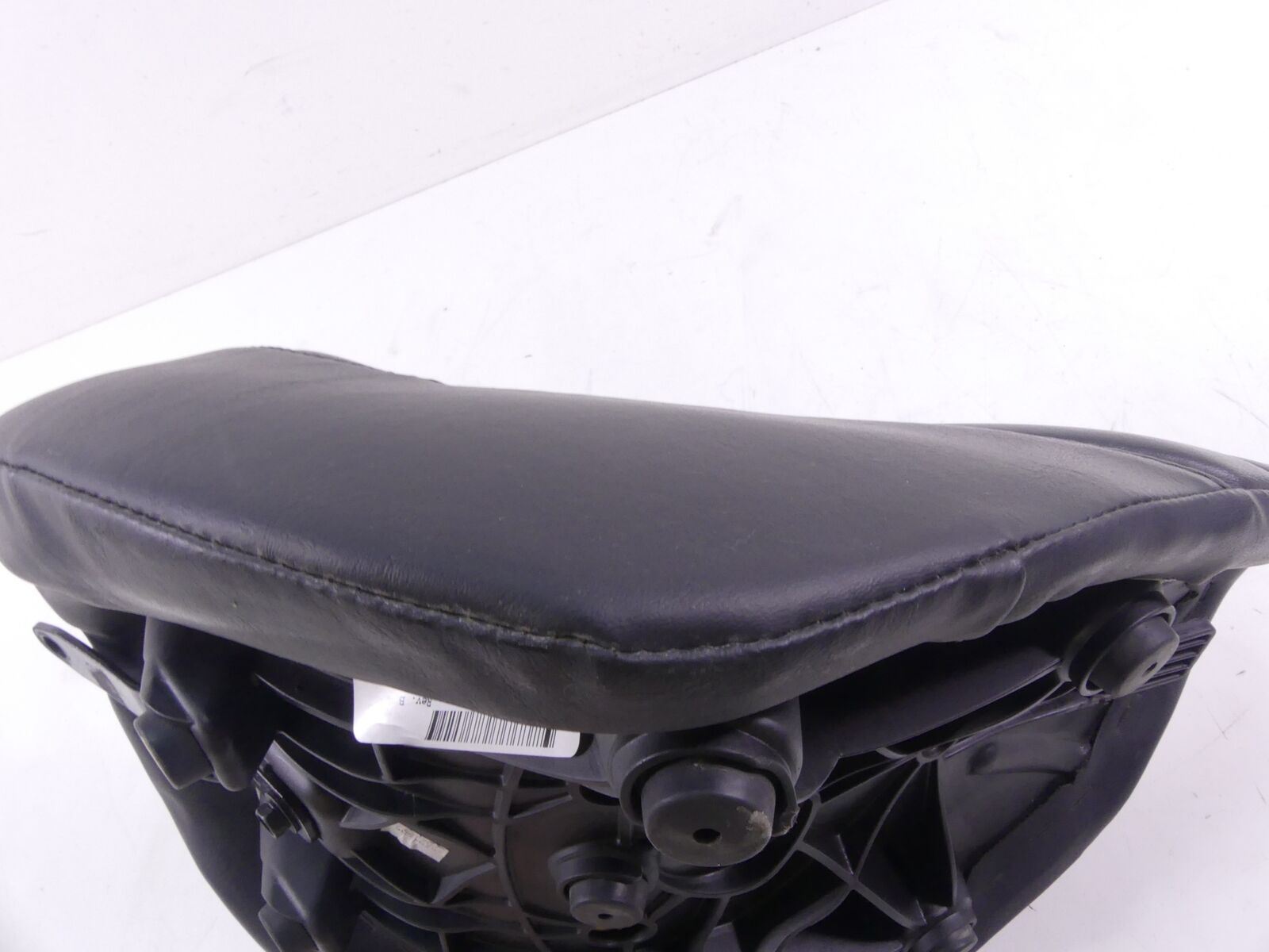 2019 Harley Softail FXBB Street Bob Driver Rider Saddle Seat - No Tear 52000264 {{ shop.shopifyCountryName }} - Mototech271