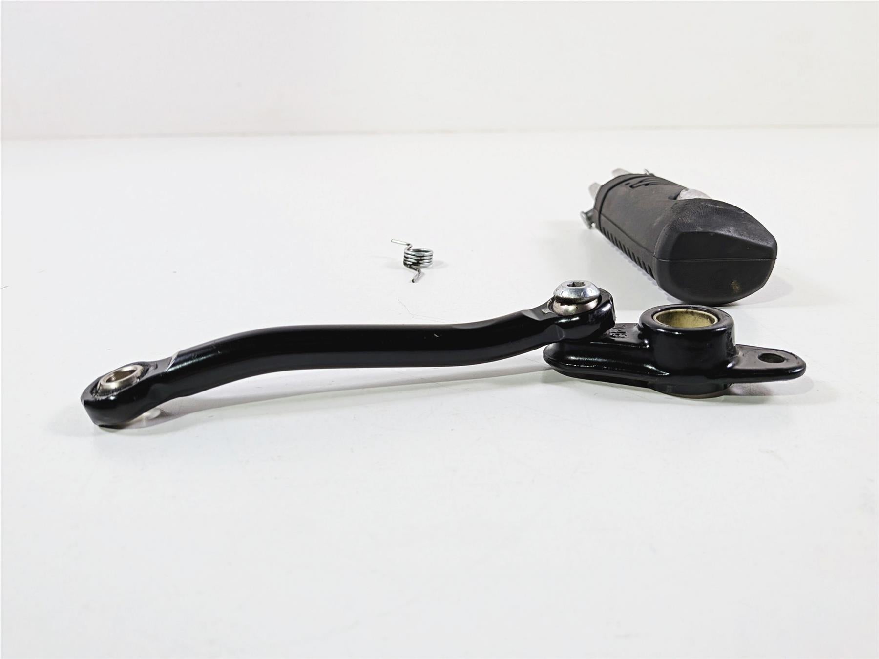 2024 Harley Softail FXLRST Low Rider Right Foot Peg & Brake Linkage 50501106 {{ shop.shopifyCountryName }} - Mototech271