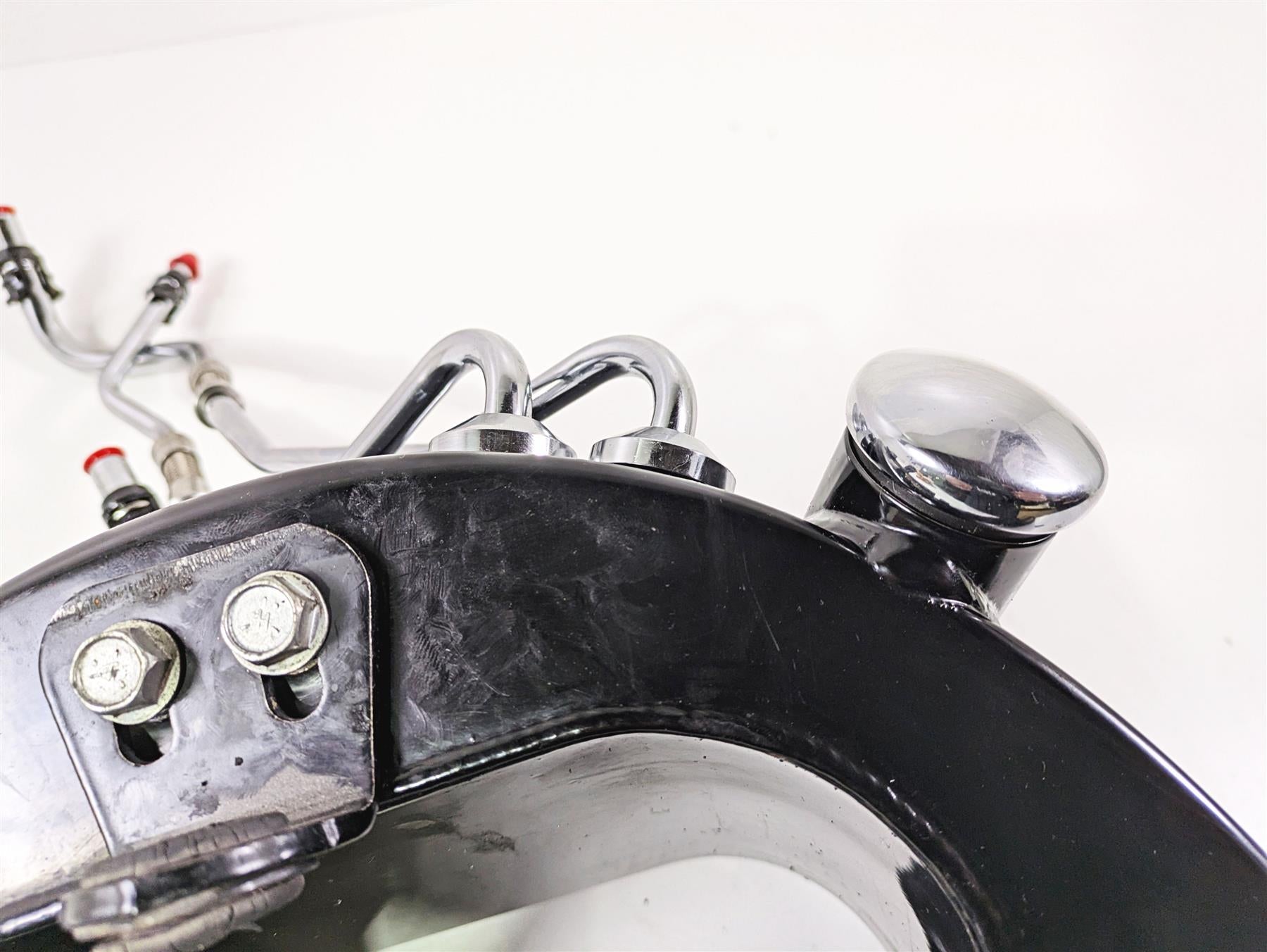 2014 Harley FLS Softail Slim Oil Tank Reservoir & Hoses Lines 62492-01A {{ shop.shopifyCountryName }} - Mototech271